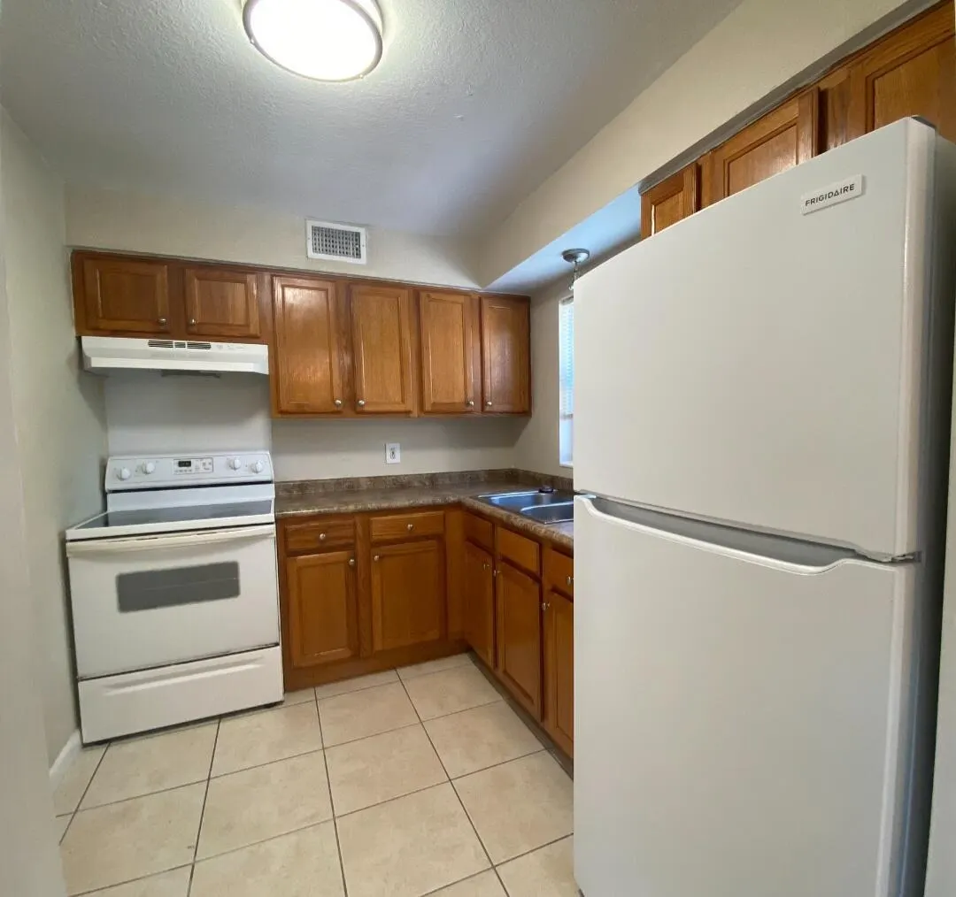 124 Yacht Club Dr. Drive, #8