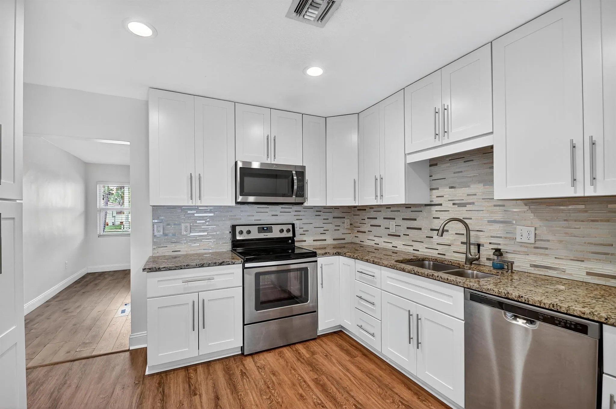 422 W Ocean Avenue