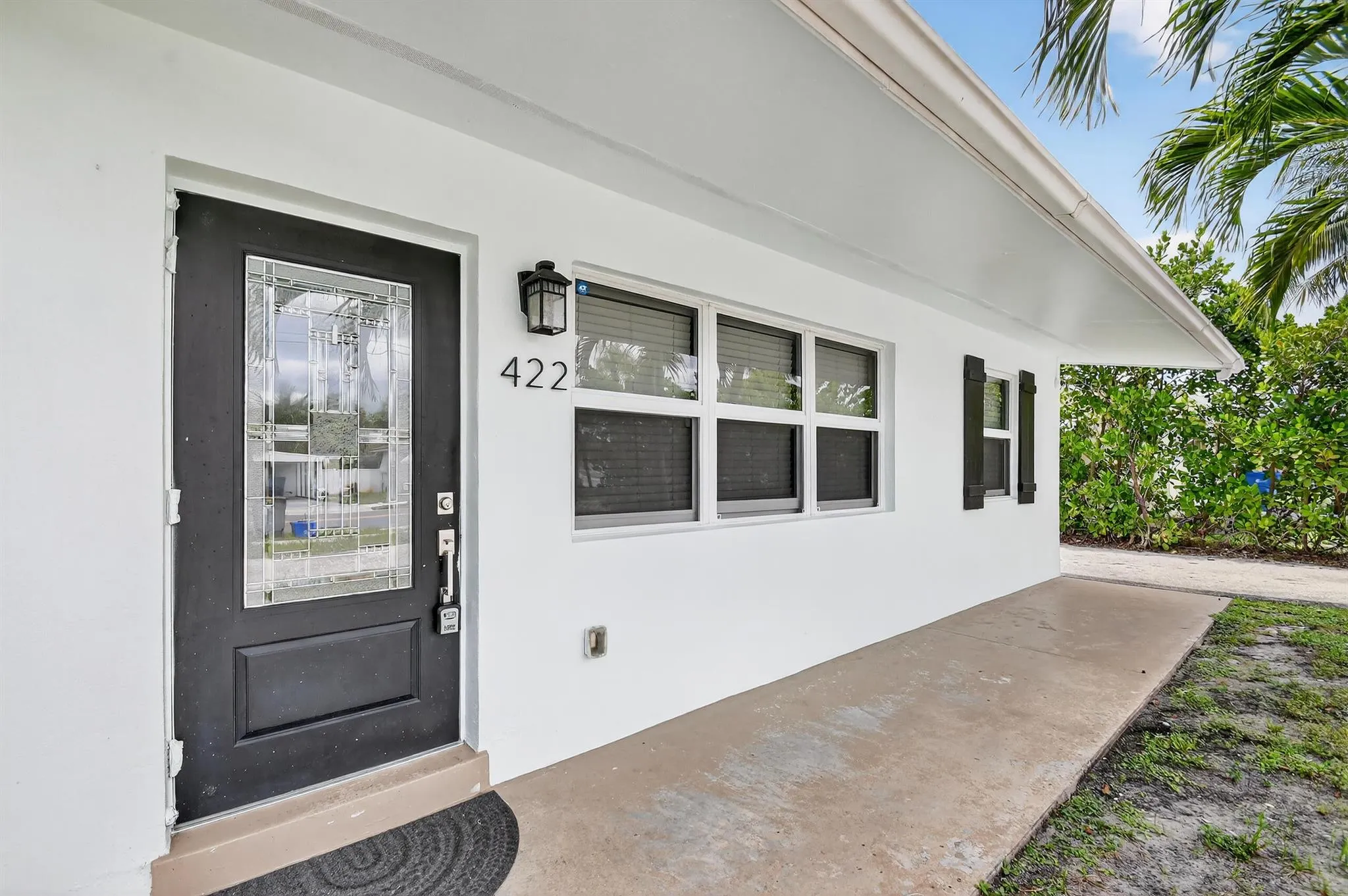 422 W Ocean Avenue