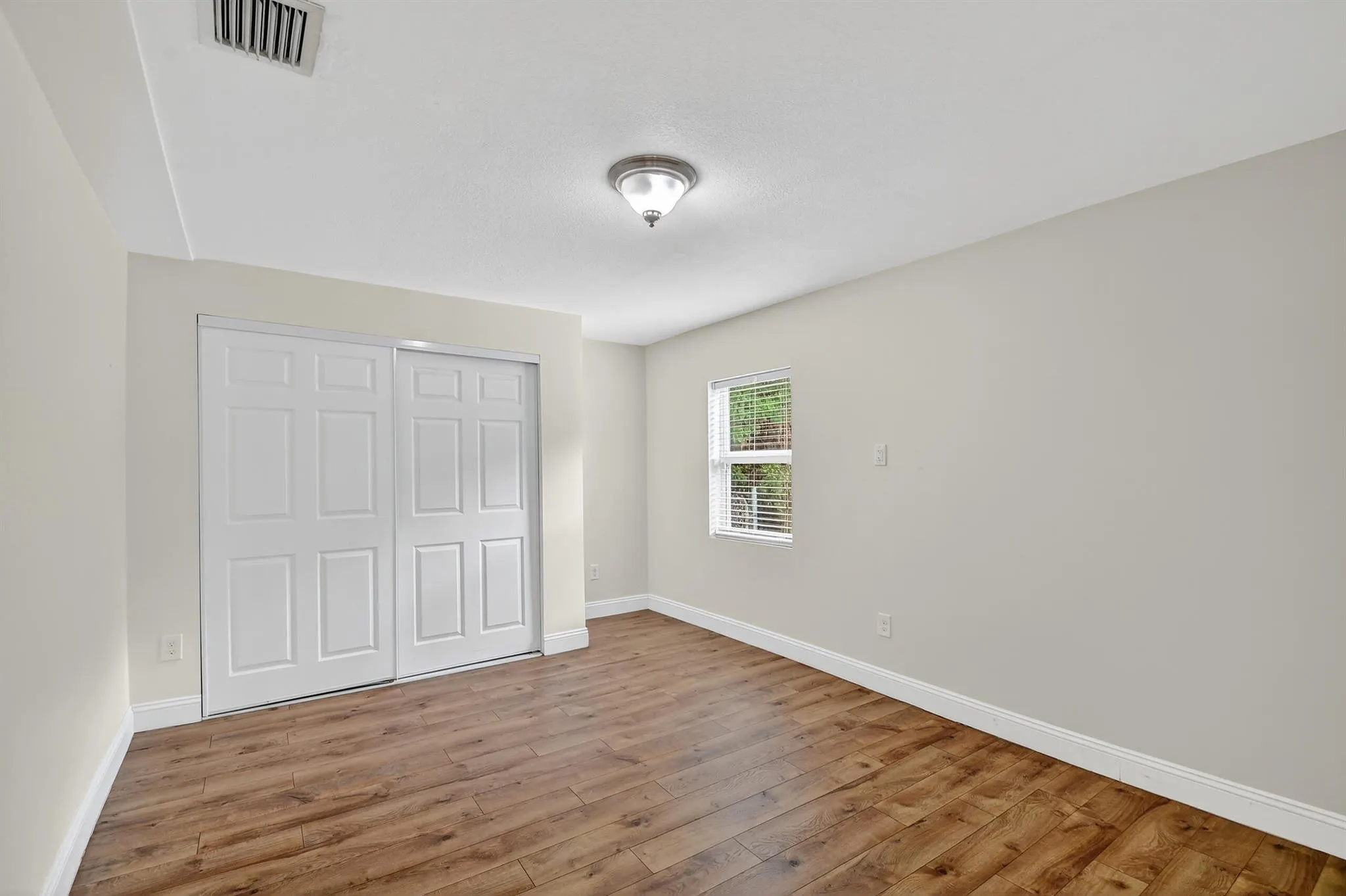 422 W Ocean Avenue