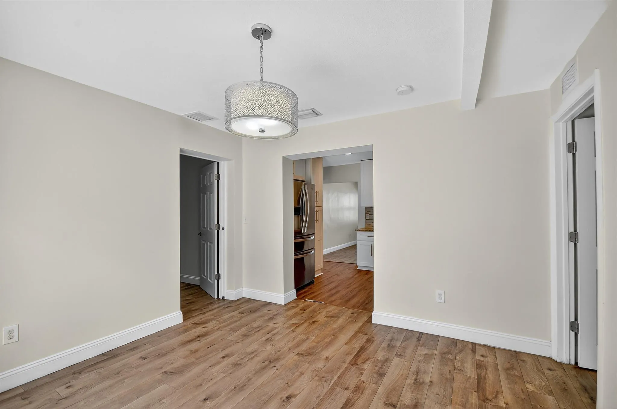 422 W Ocean Avenue