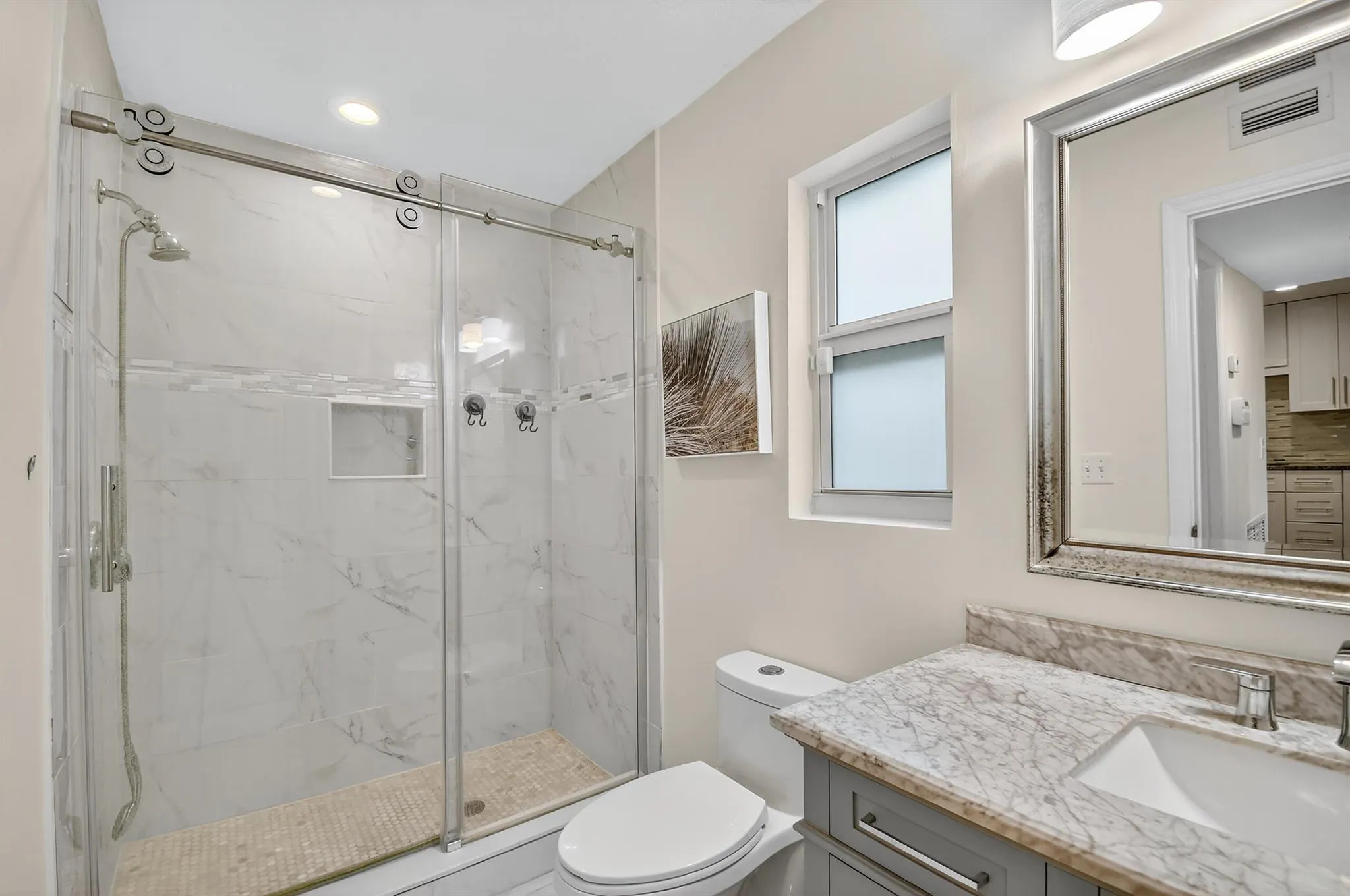 422 W Ocean Avenue