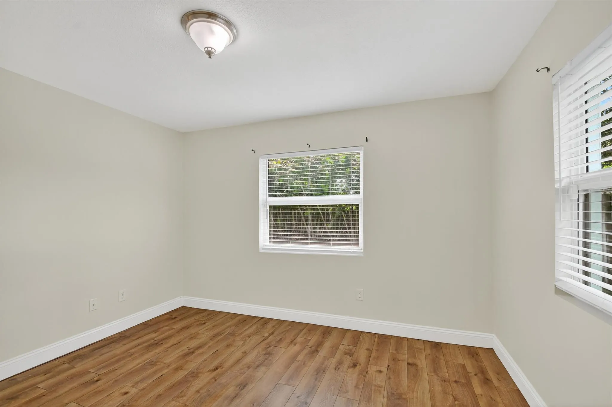 422 W Ocean Avenue