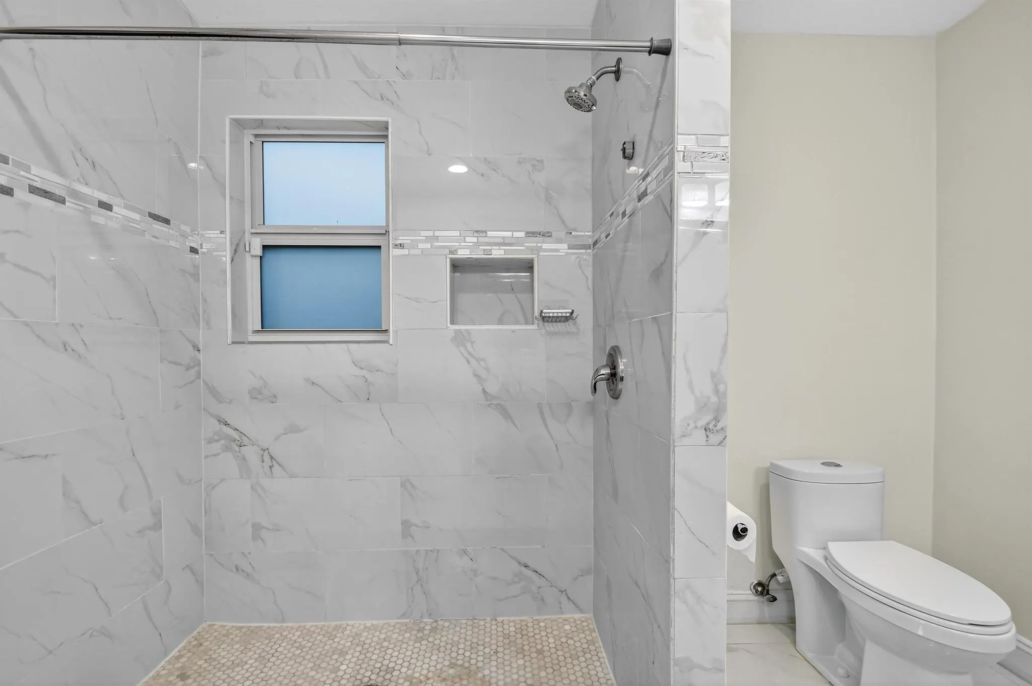 422 W Ocean Avenue