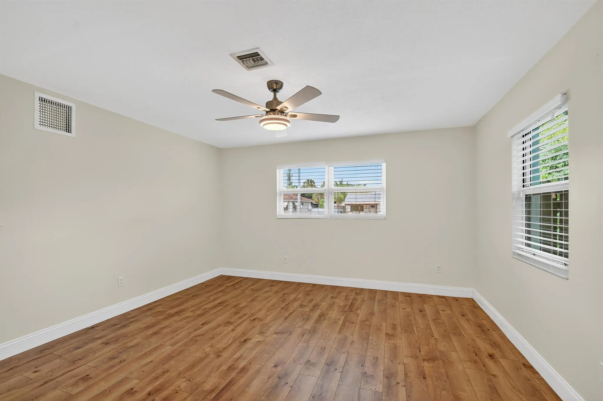 422 W Ocean Avenue