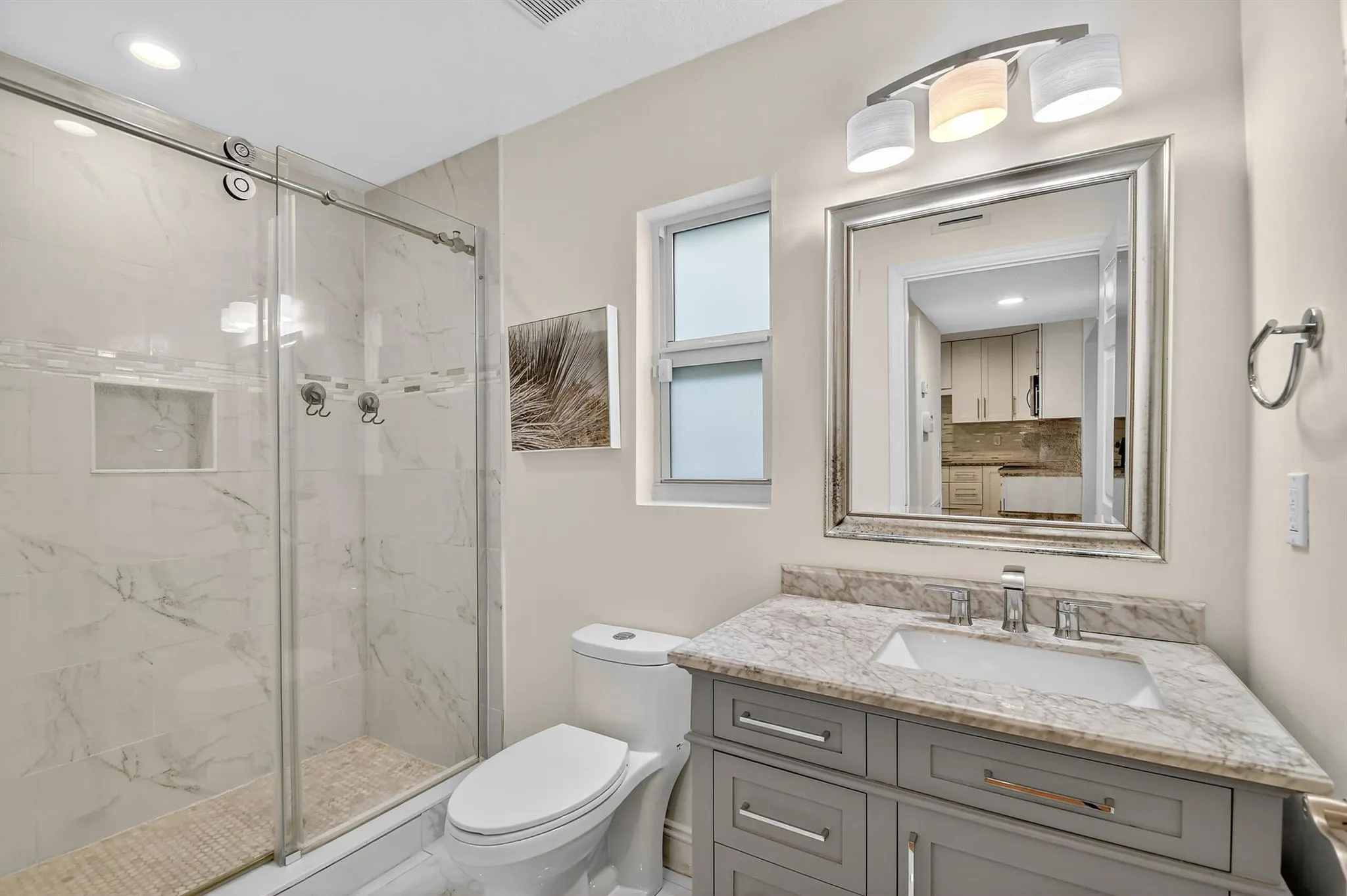 422 W Ocean Avenue
