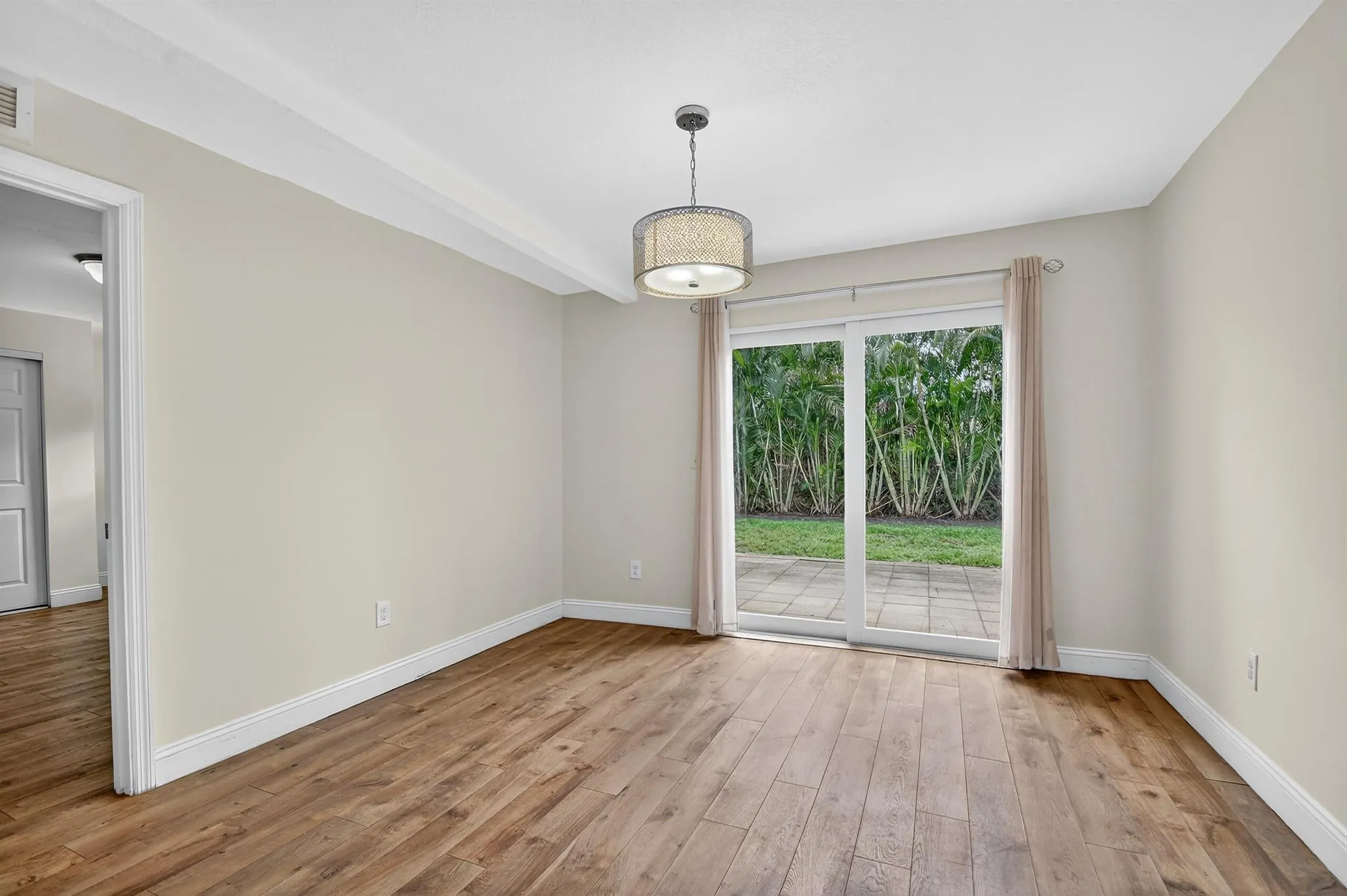 422 W Ocean Avenue