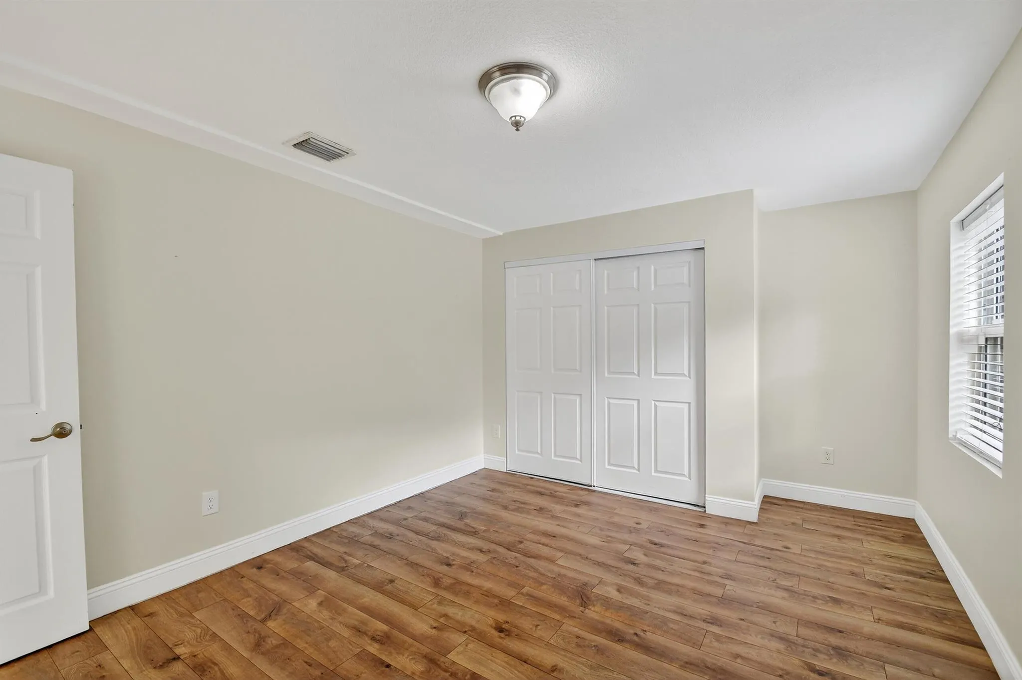 422 W Ocean Avenue