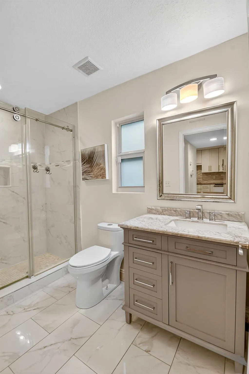 422 W Ocean Avenue