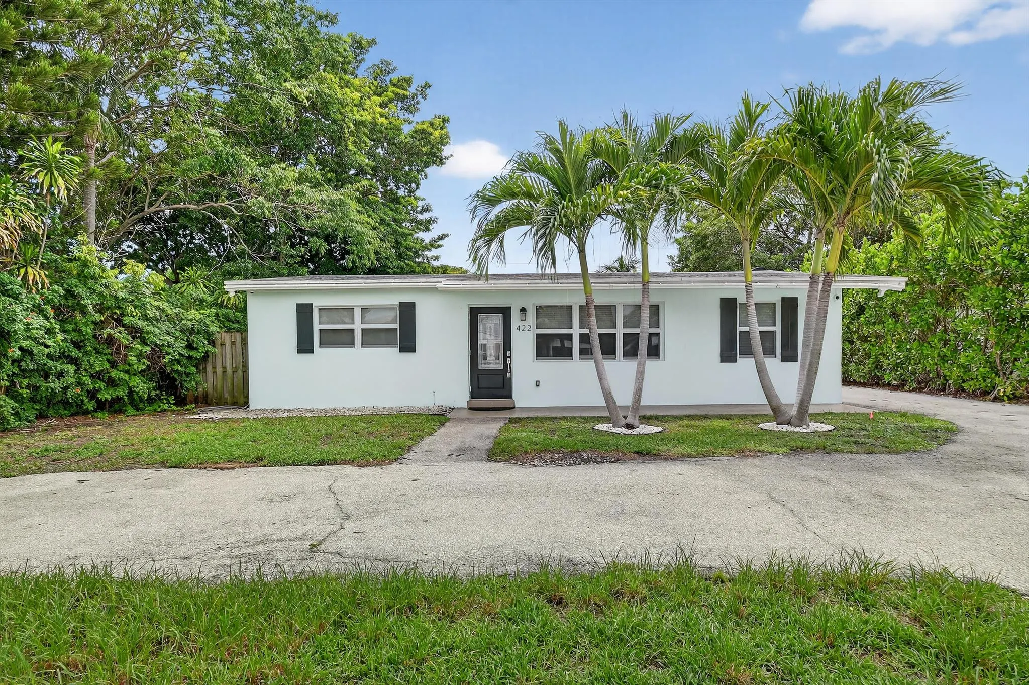 422 W Ocean Avenue