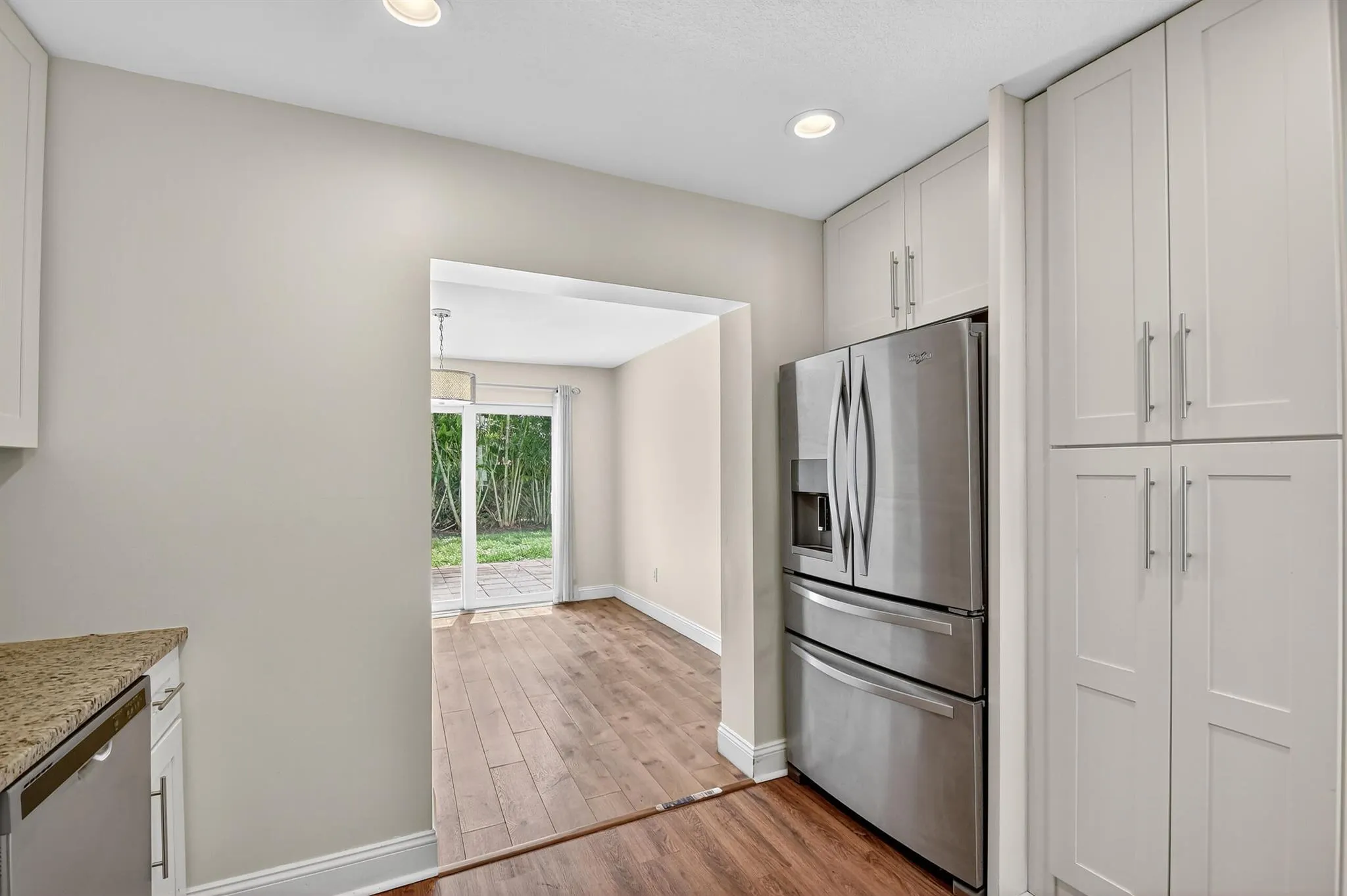 422 W Ocean Avenue