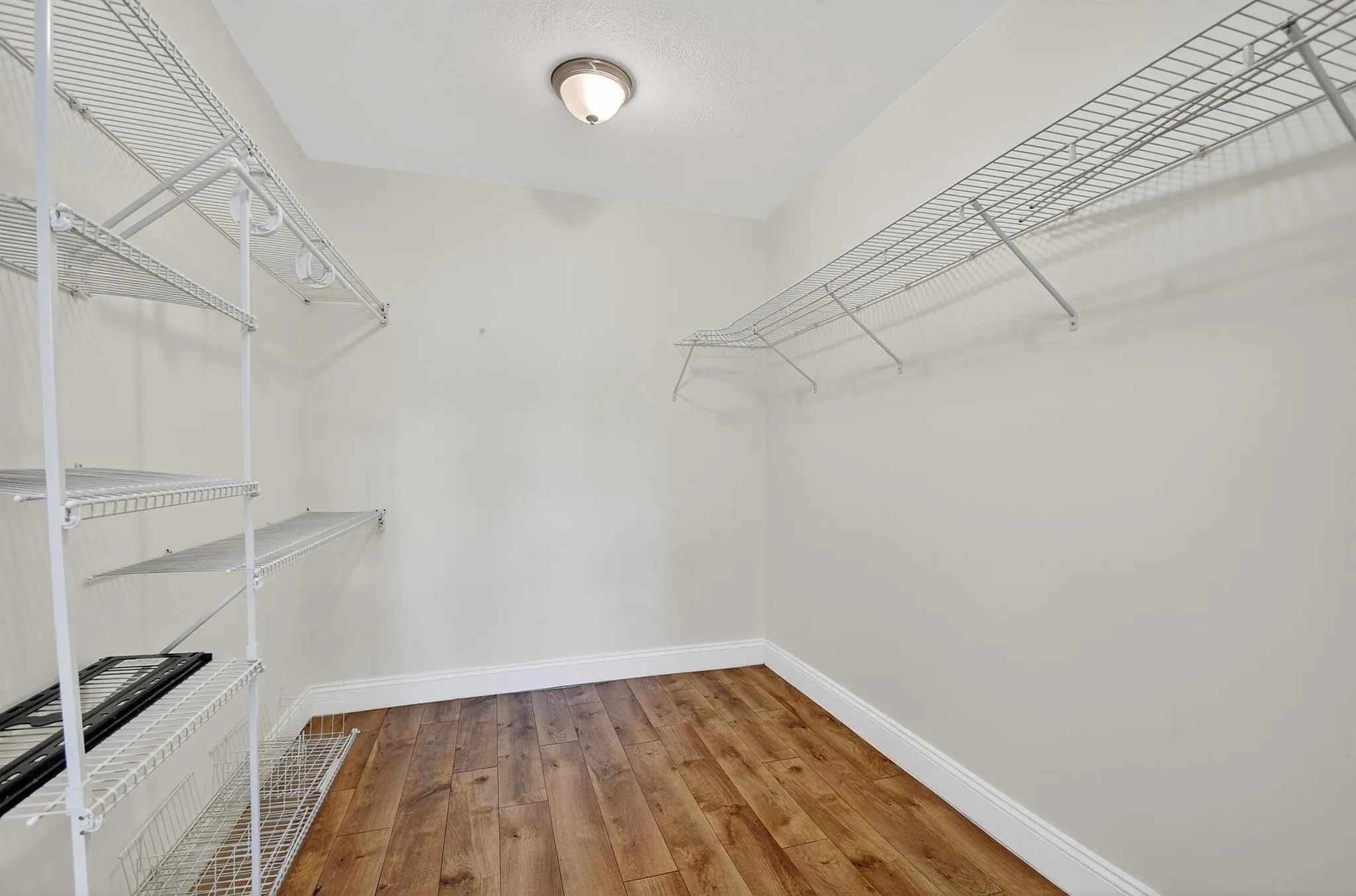 422 W Ocean Avenue