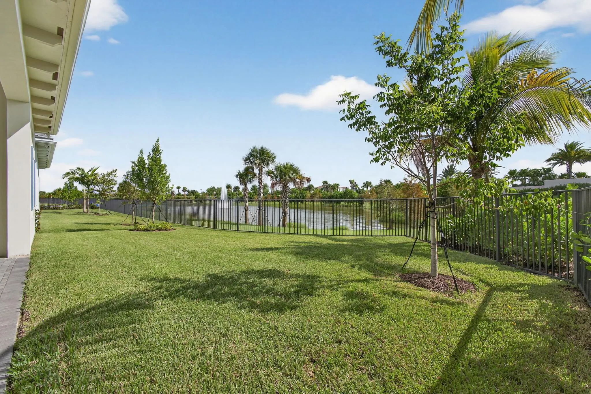 13069 Feathering Way