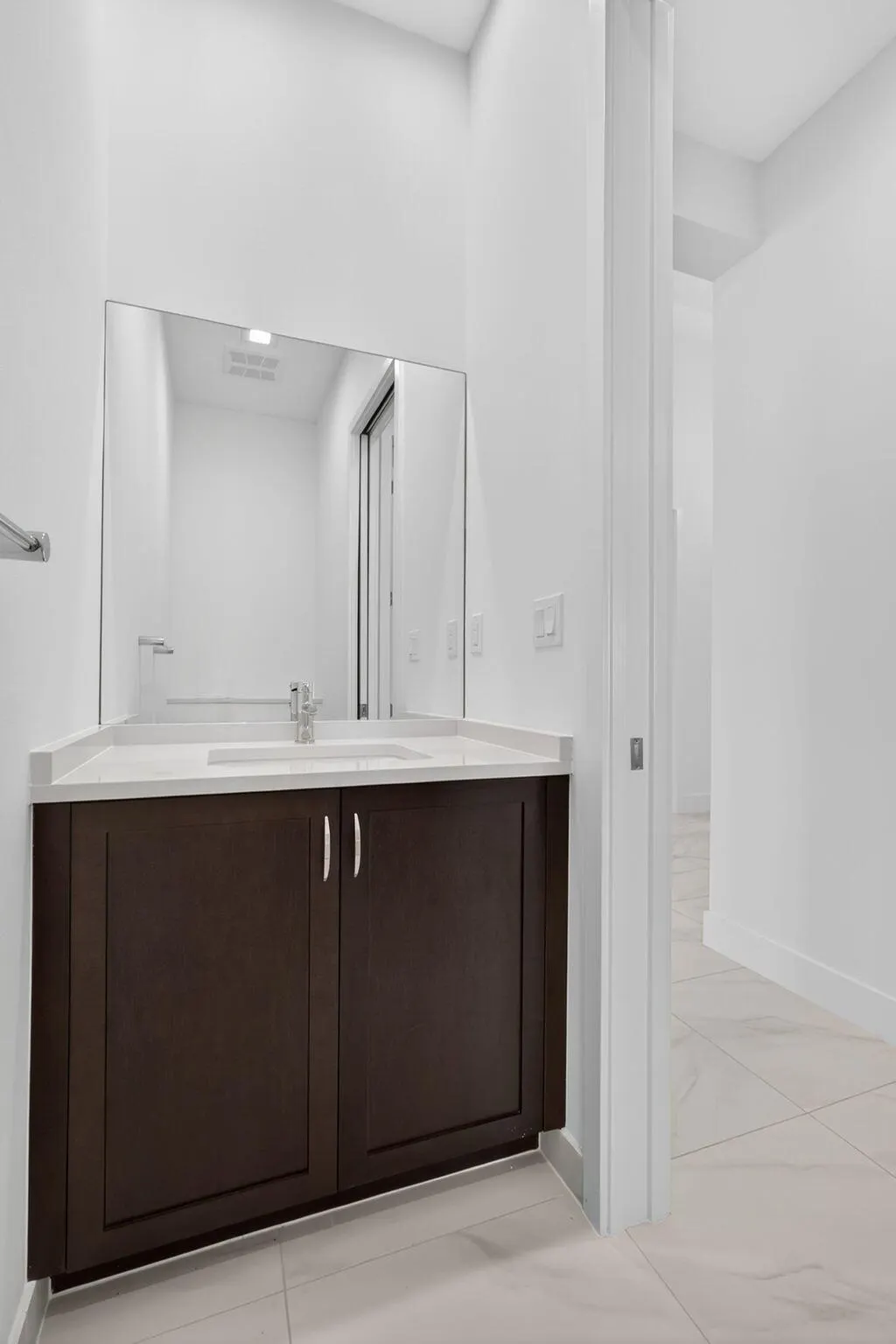13069 Feathering Way