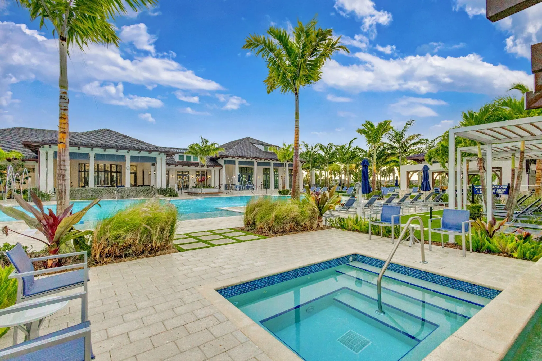 13069 Feathering Way