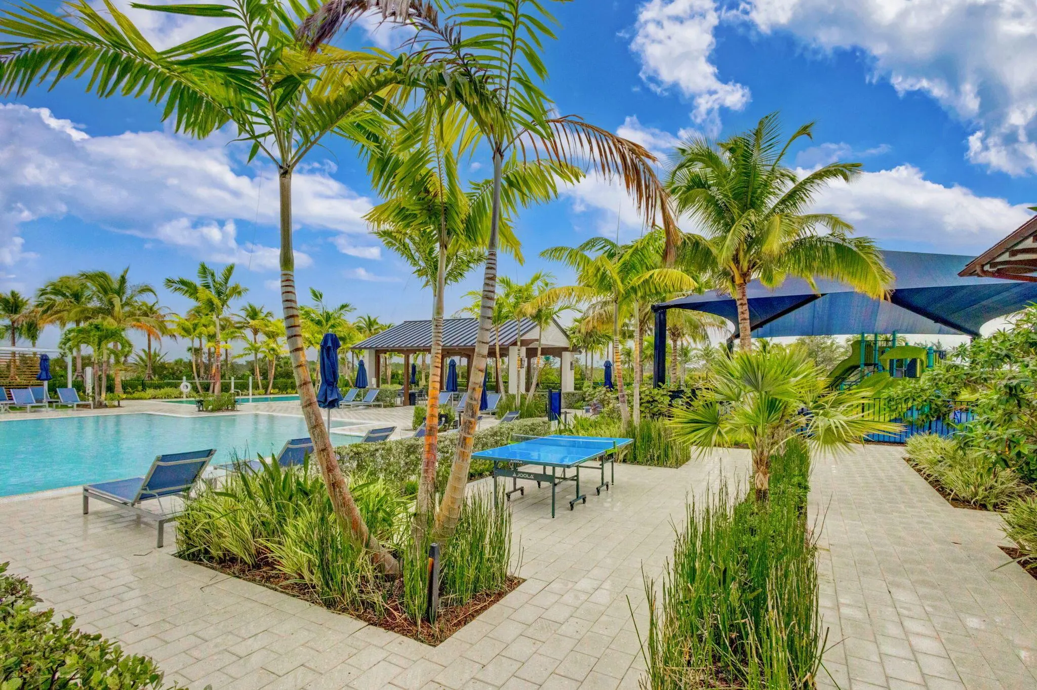 13069 Feathering Way