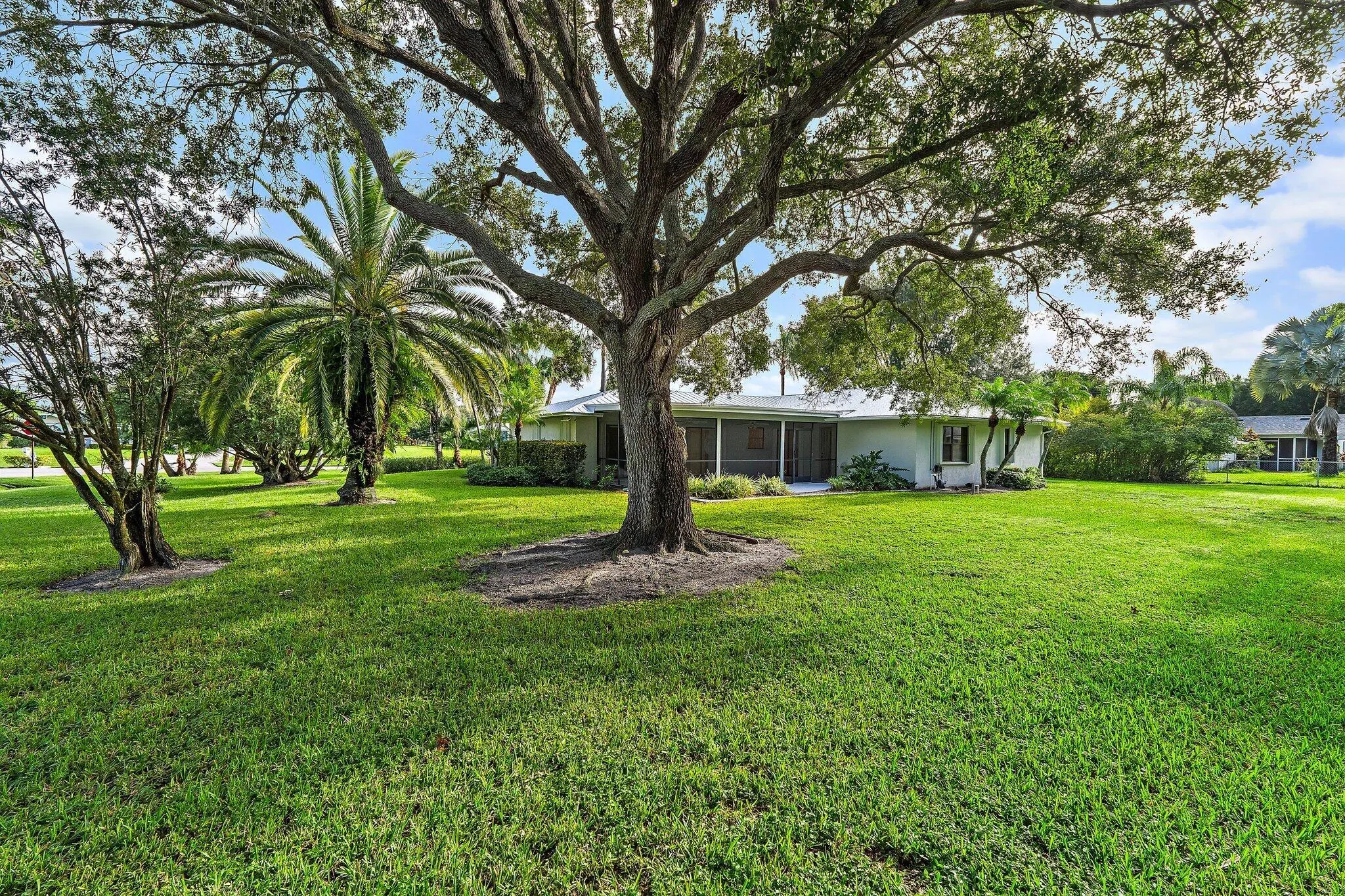 2042 SE Pyramid Road