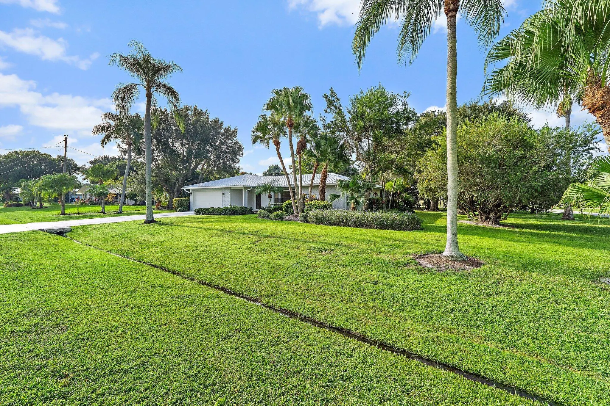 2042 SE Pyramid Road