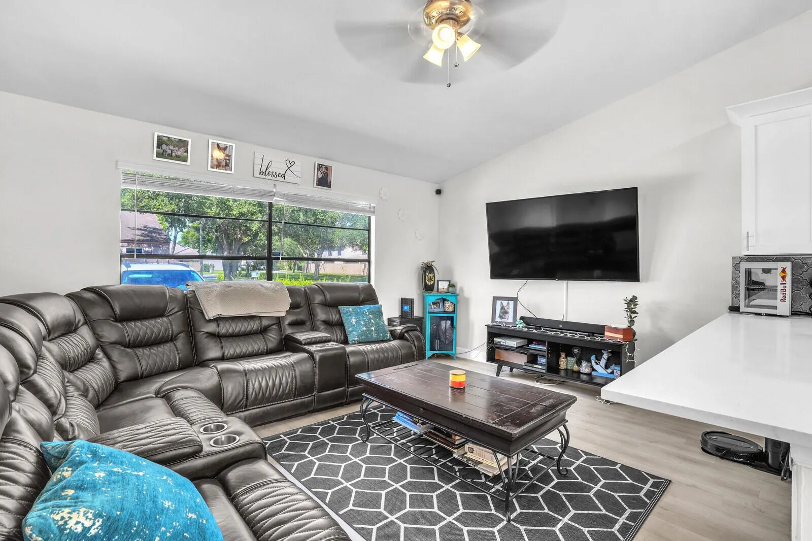 118 Sherwood Circle, #8a