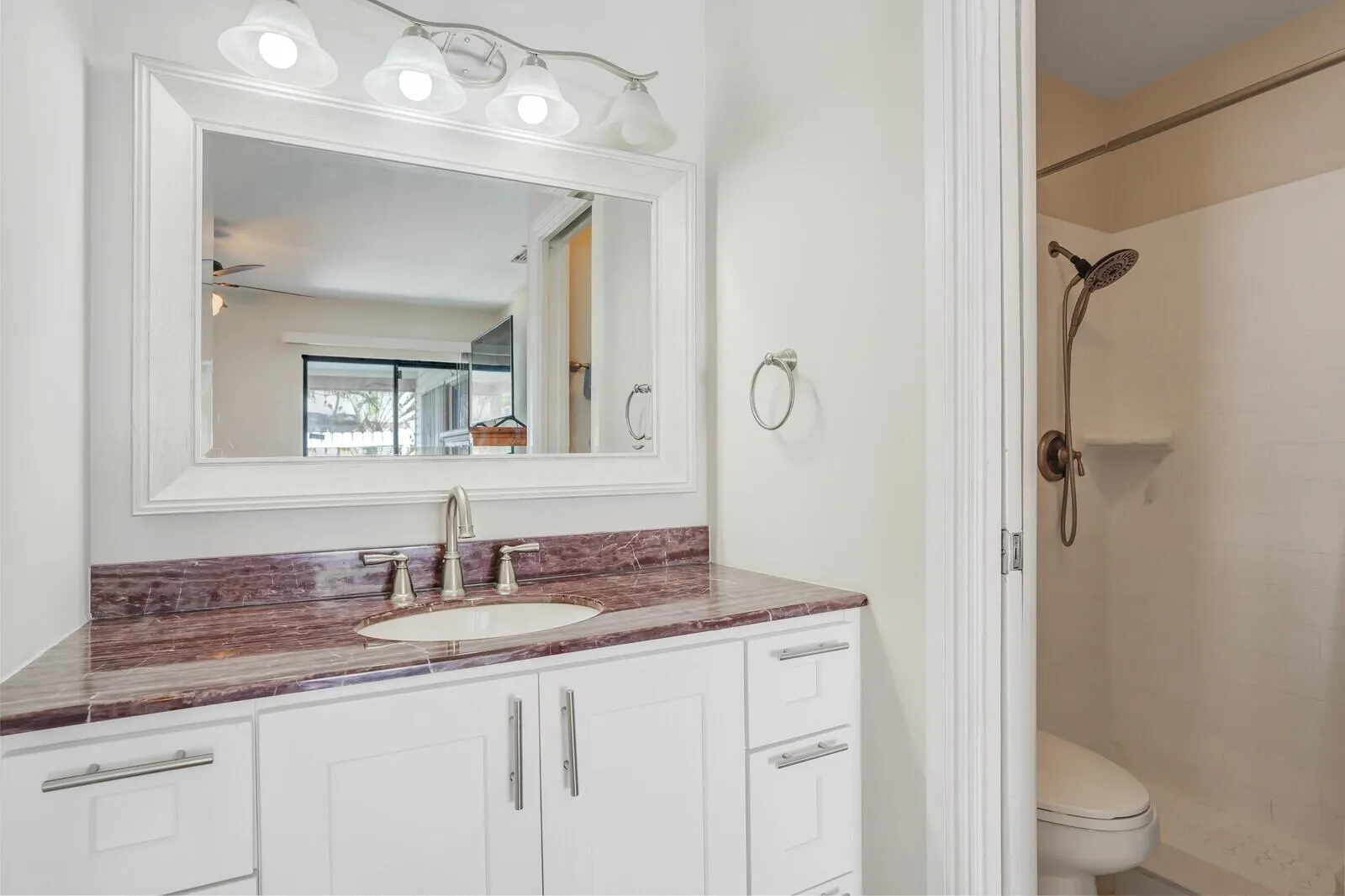 118 Sherwood Circle, #8a