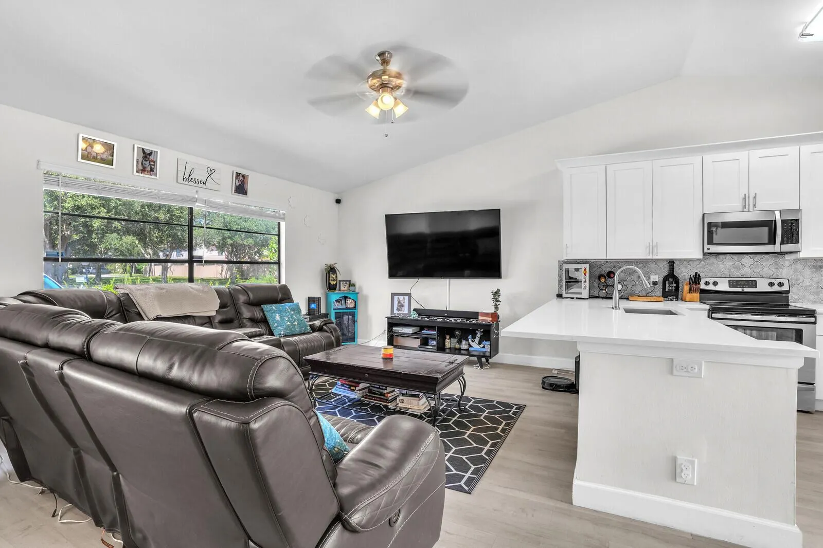 118 Sherwood Circle, #8a