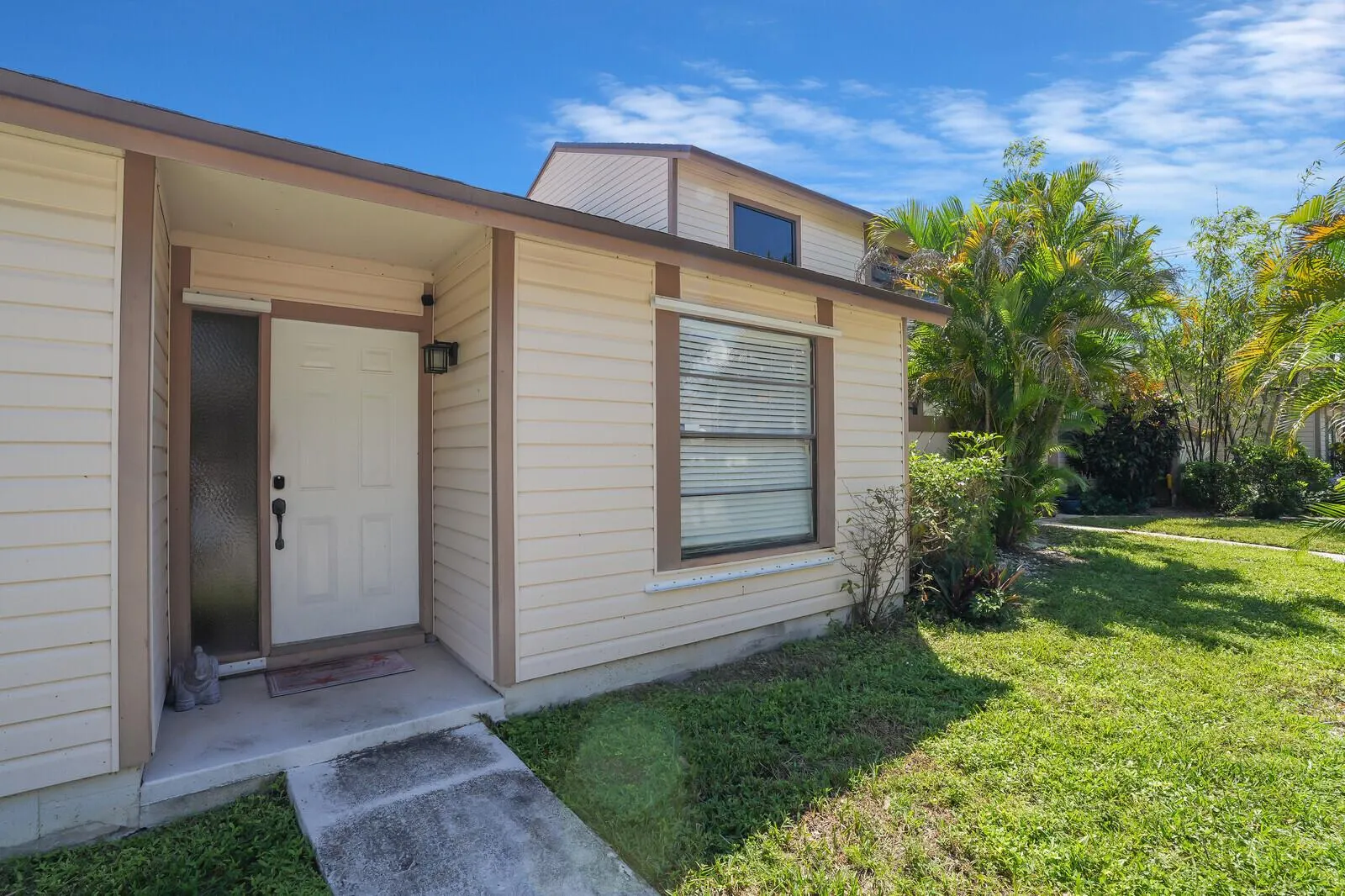 118 Sherwood Circle, #8a