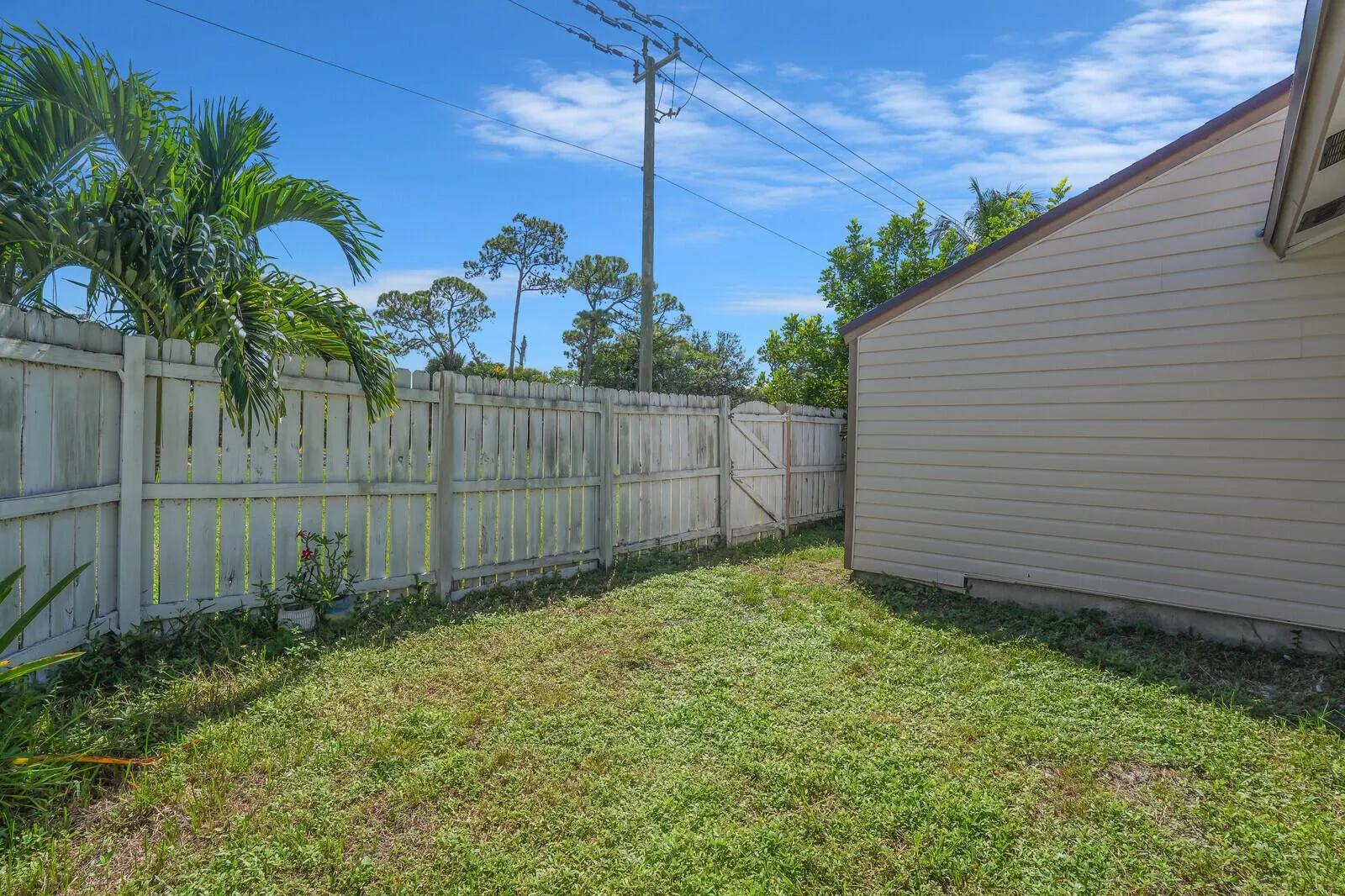 118 Sherwood Circle, #8a