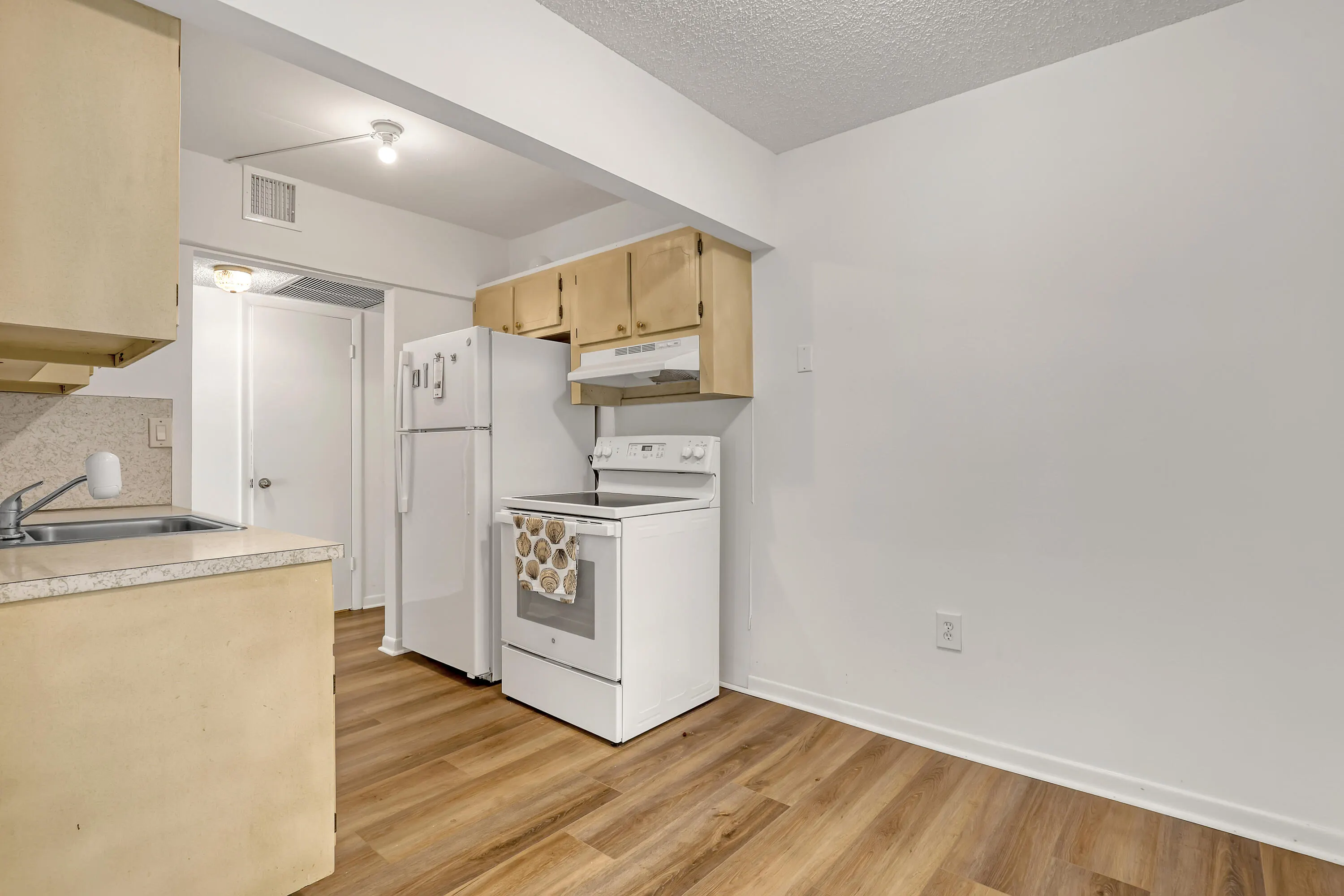 5190 E Sabal Palm Boulevard, #216