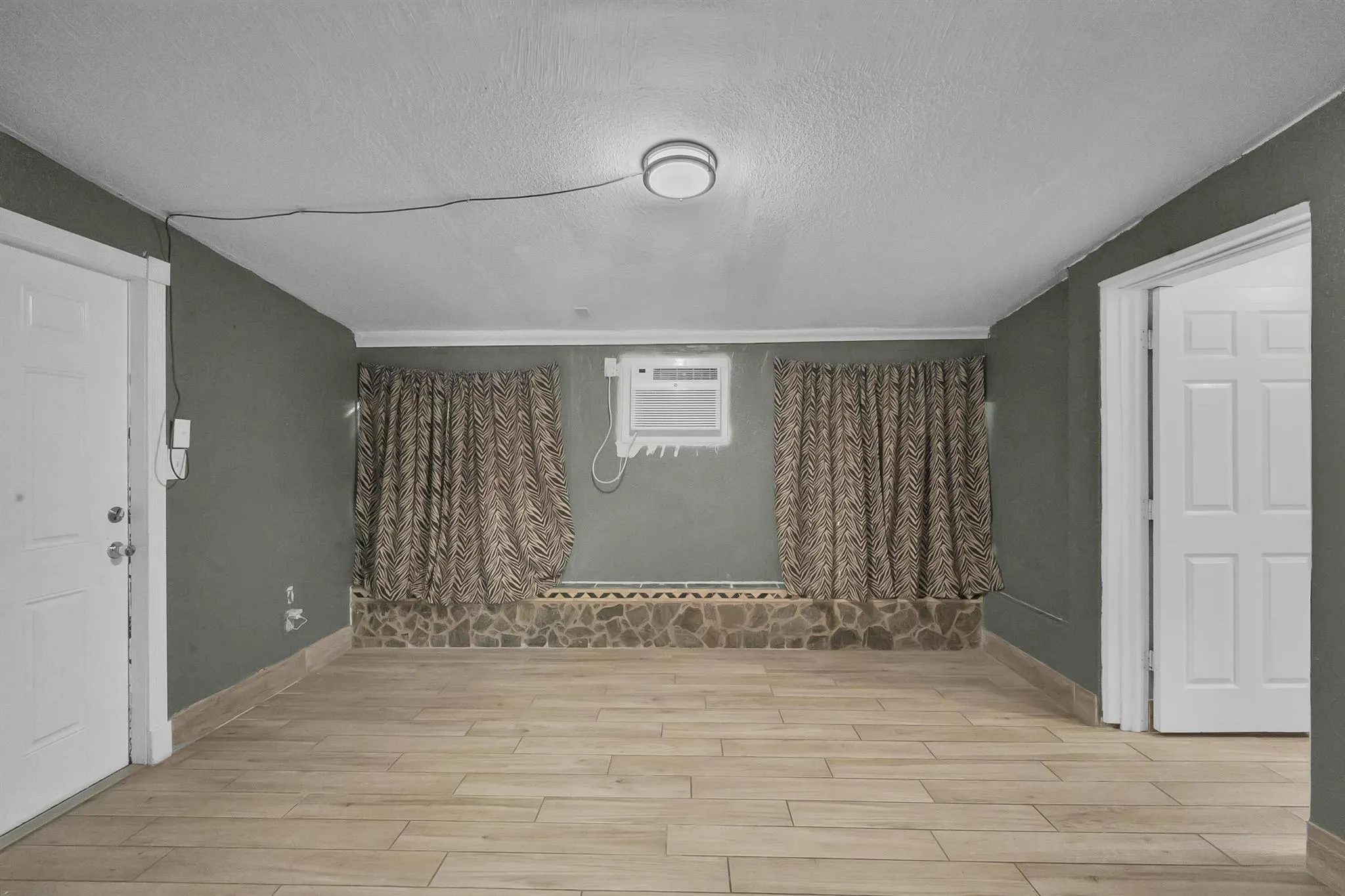 100 SE Celestia Court