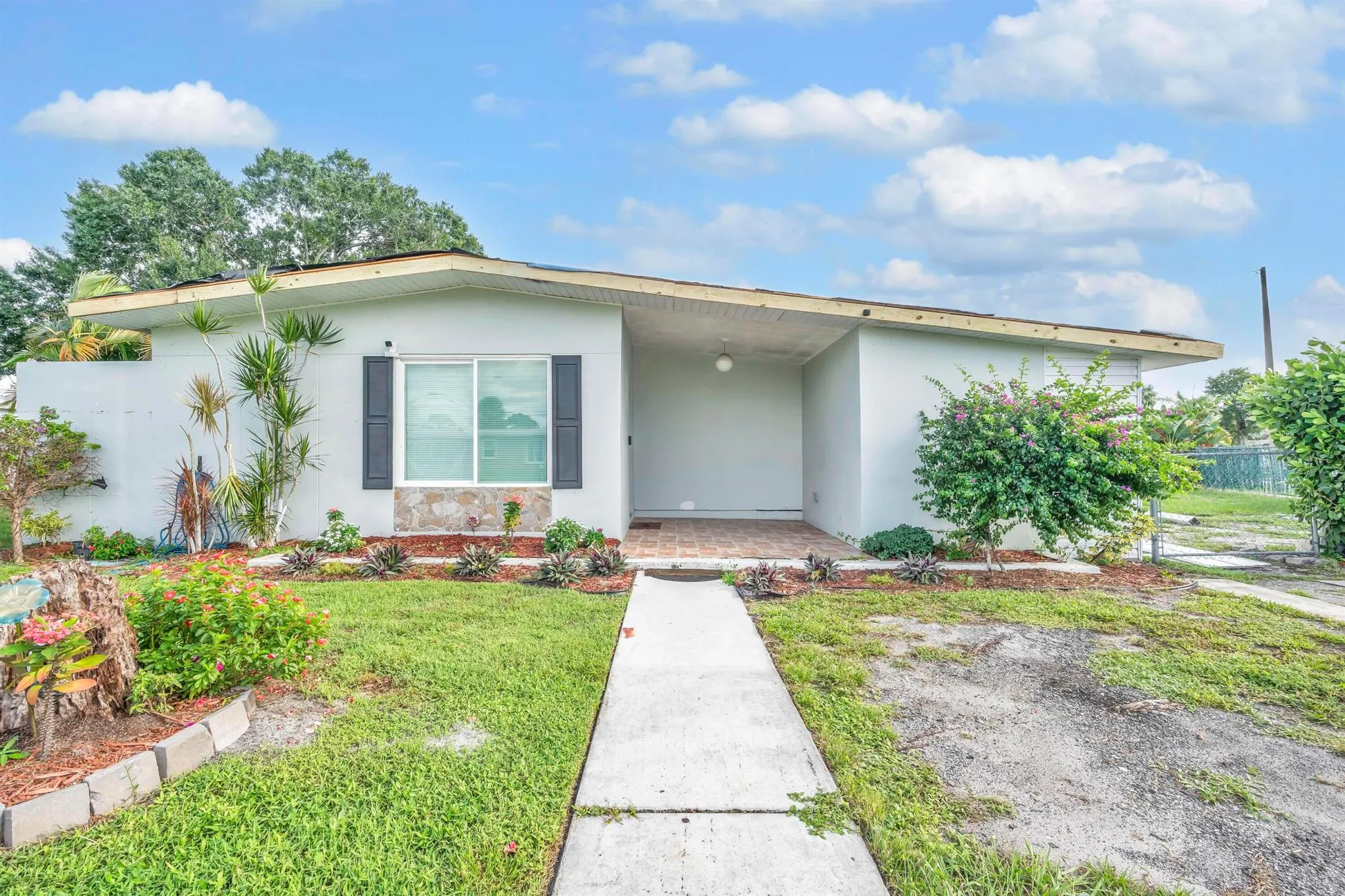 100 SE Celestia Court