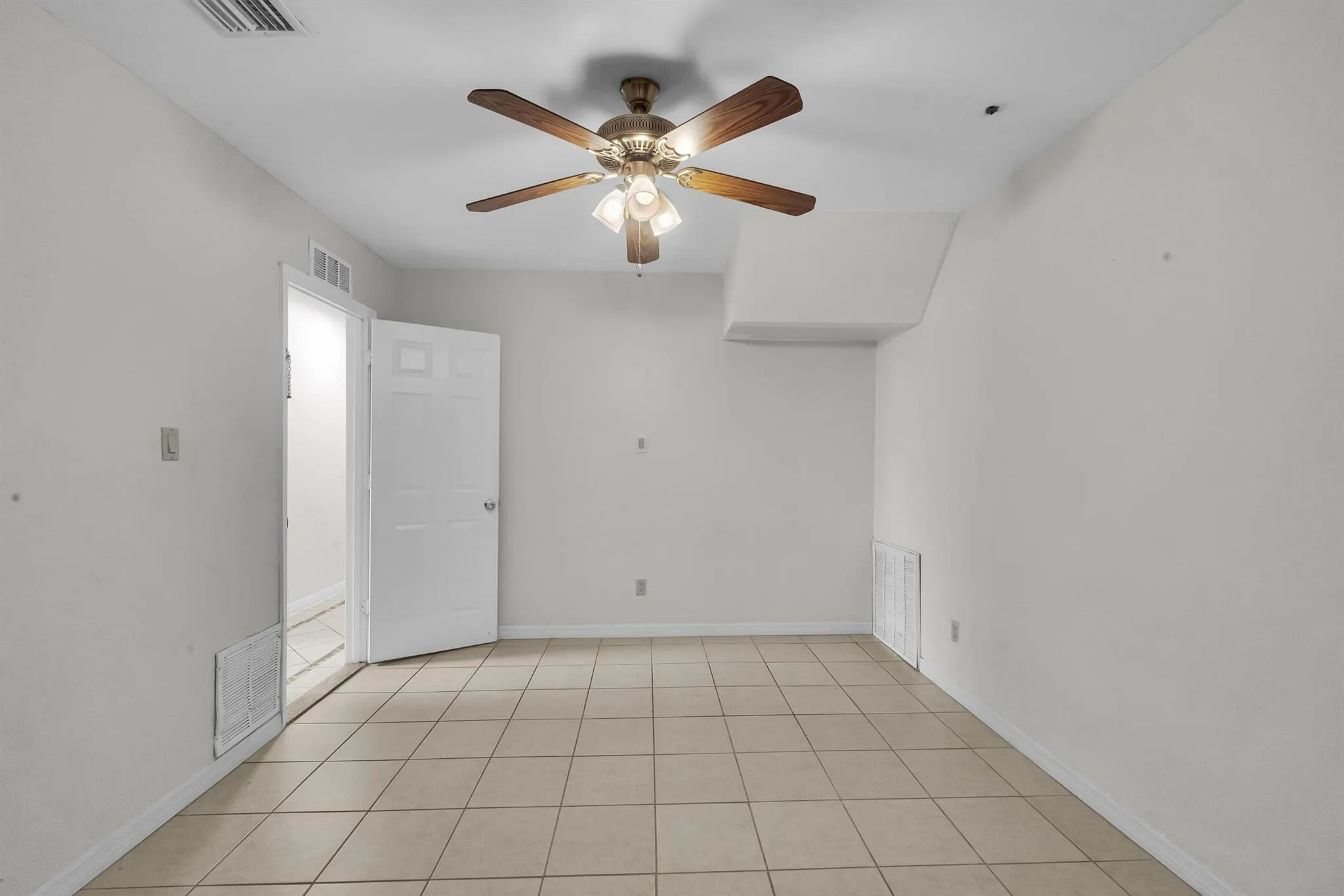 100 SE Celestia Court