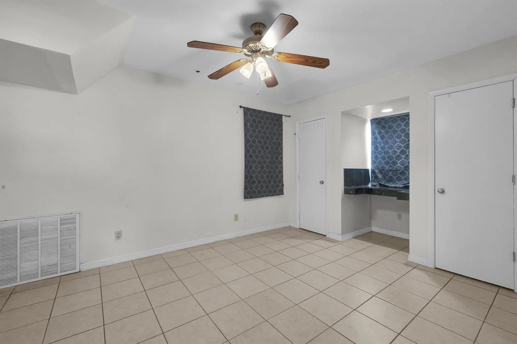 100 SE Celestia Court