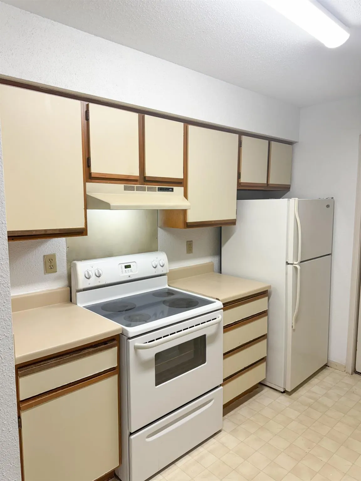 977 Riverside Drive, #232