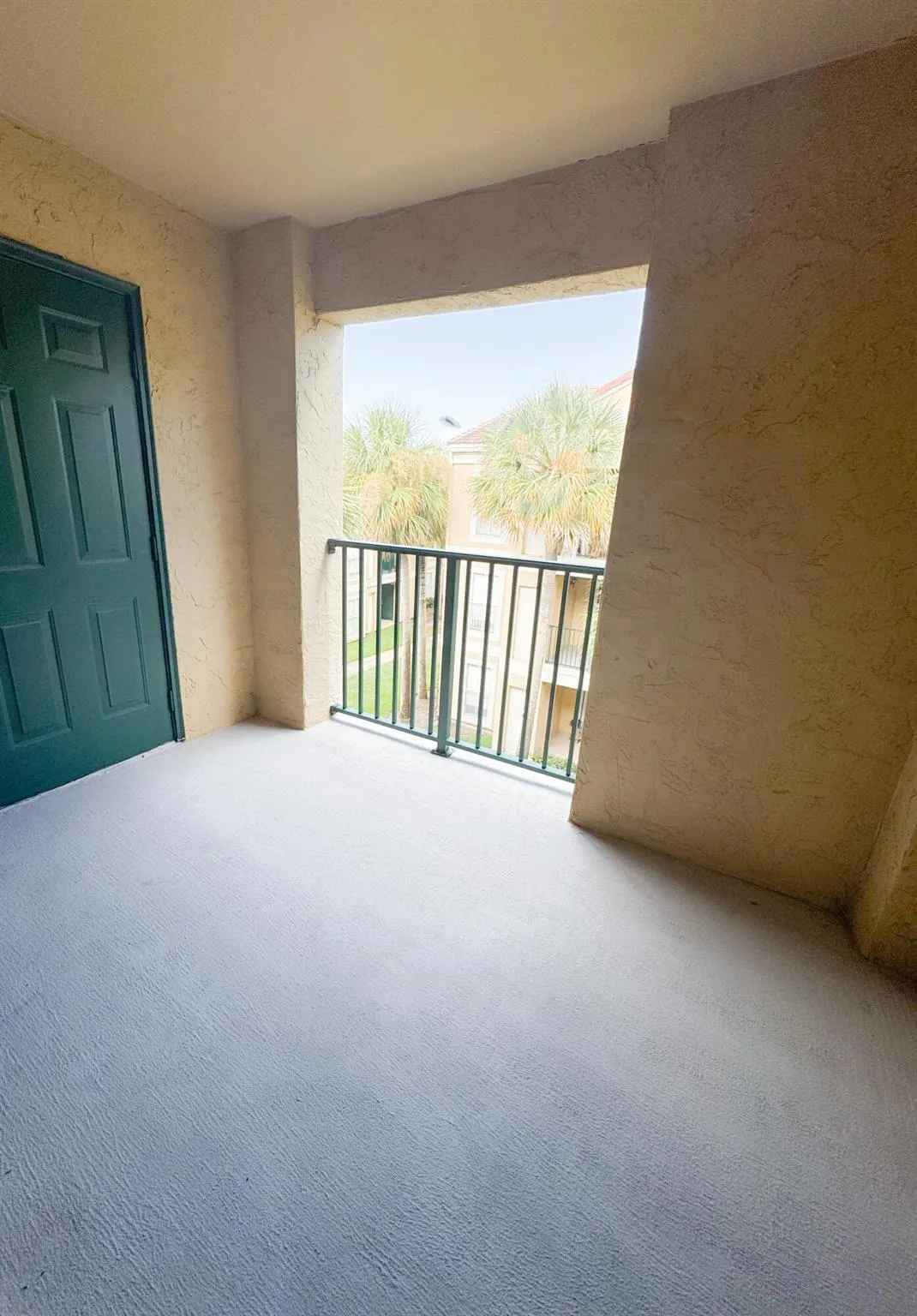 977 Riverside Drive, #232