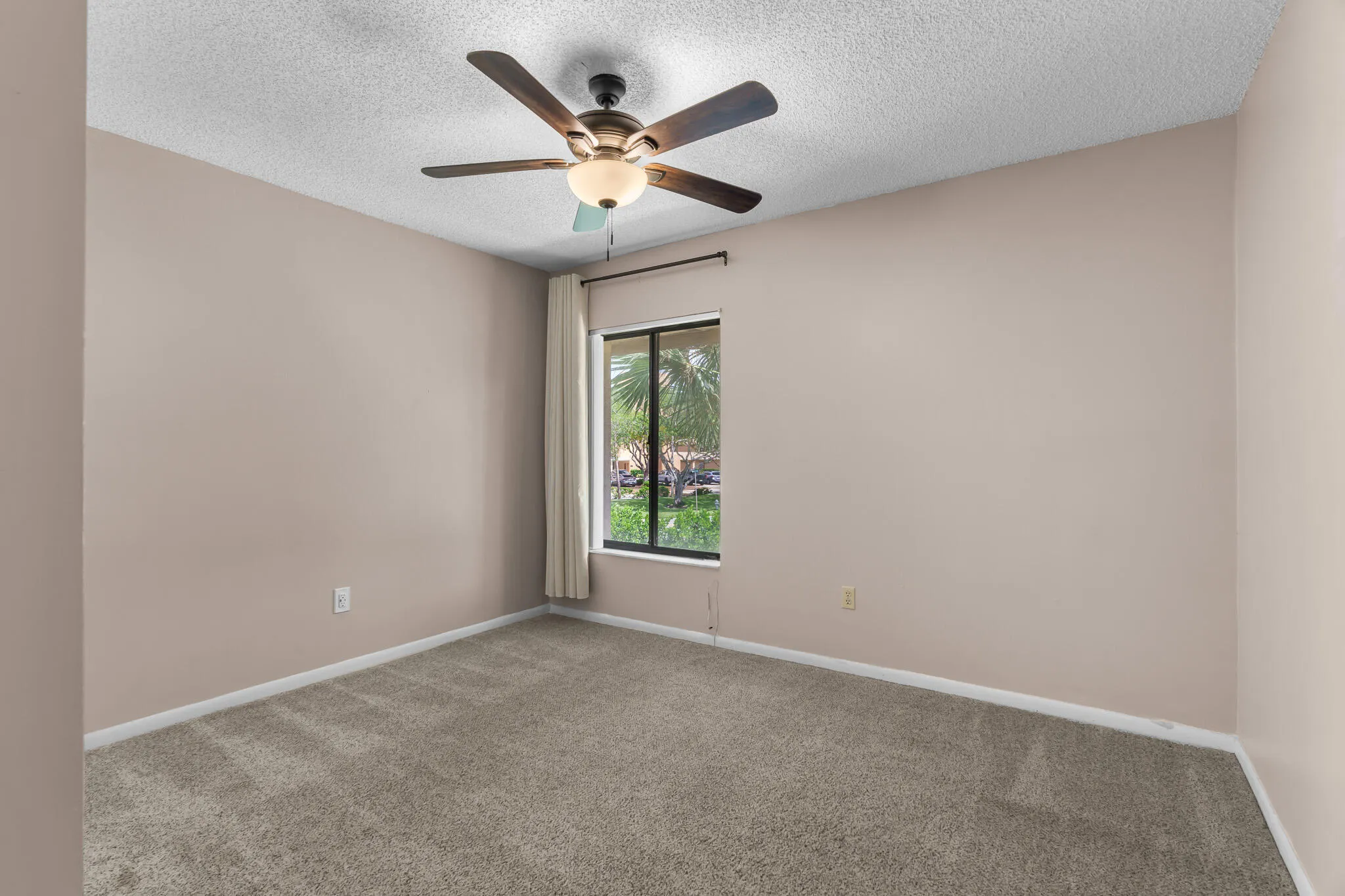 5201 W Club Circle, #203