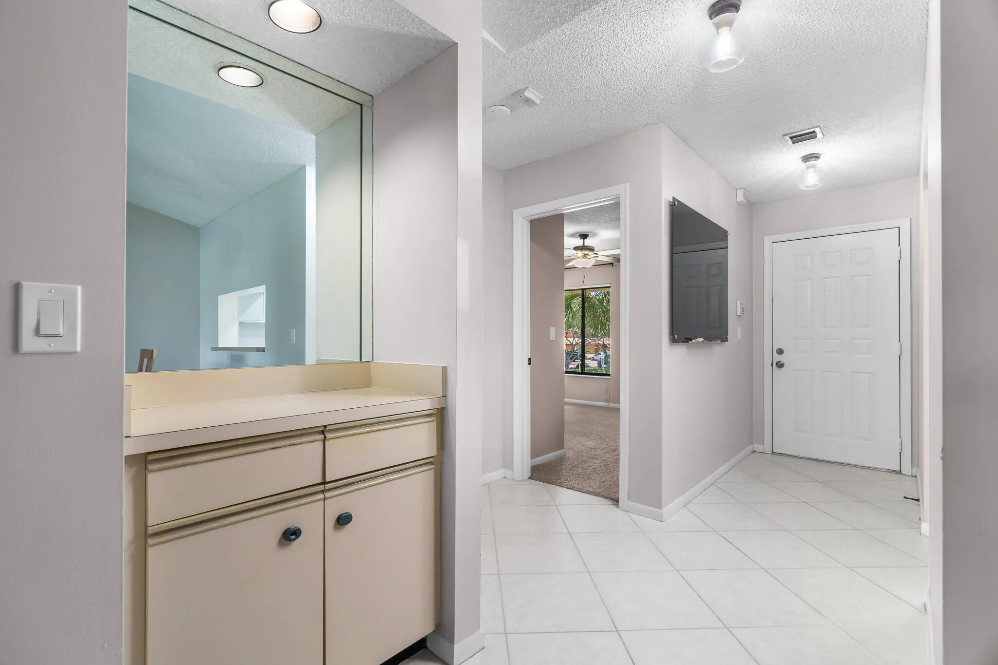 5201 W Club Circle, #203