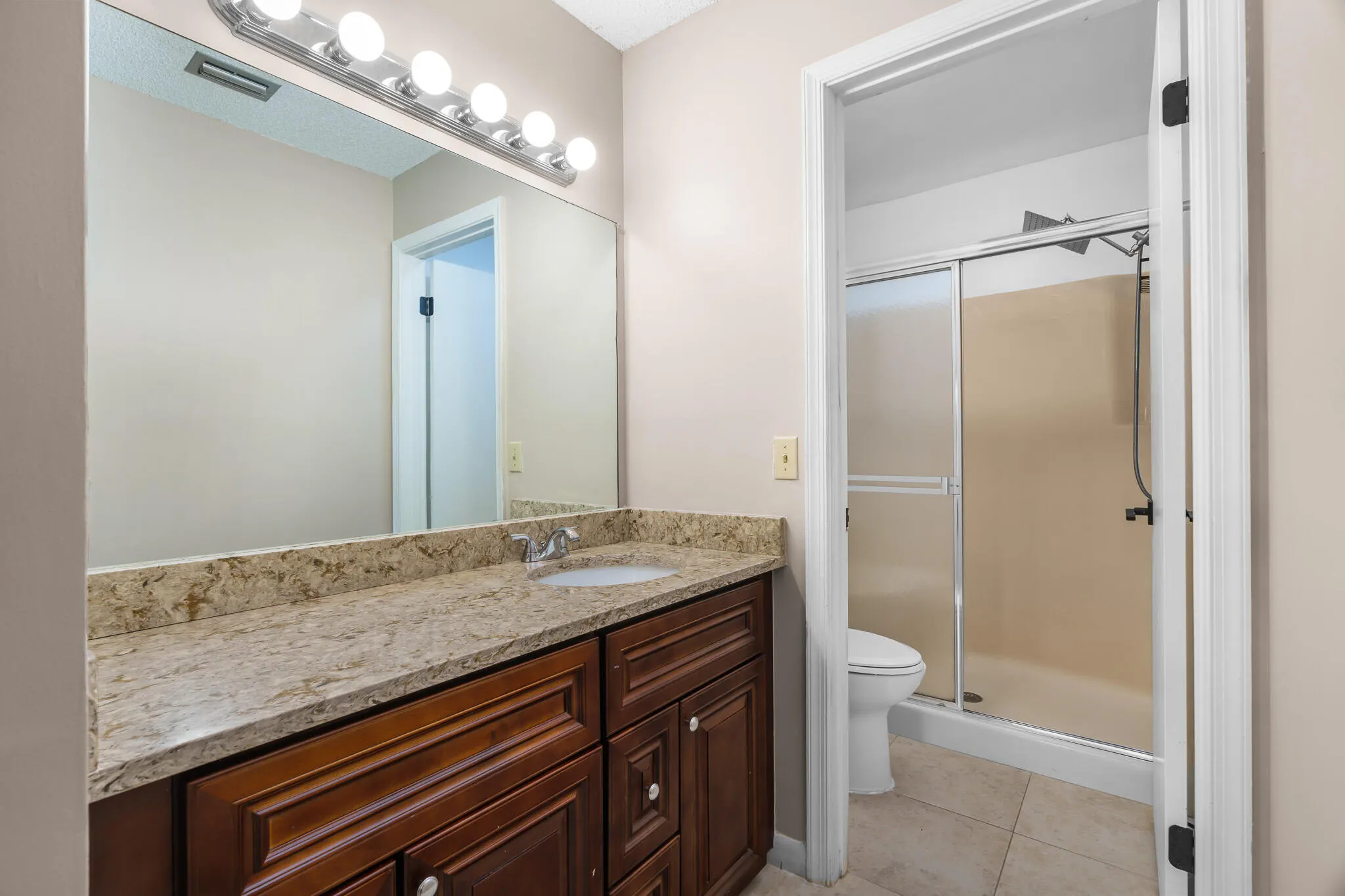 5201 W Club Circle, #203