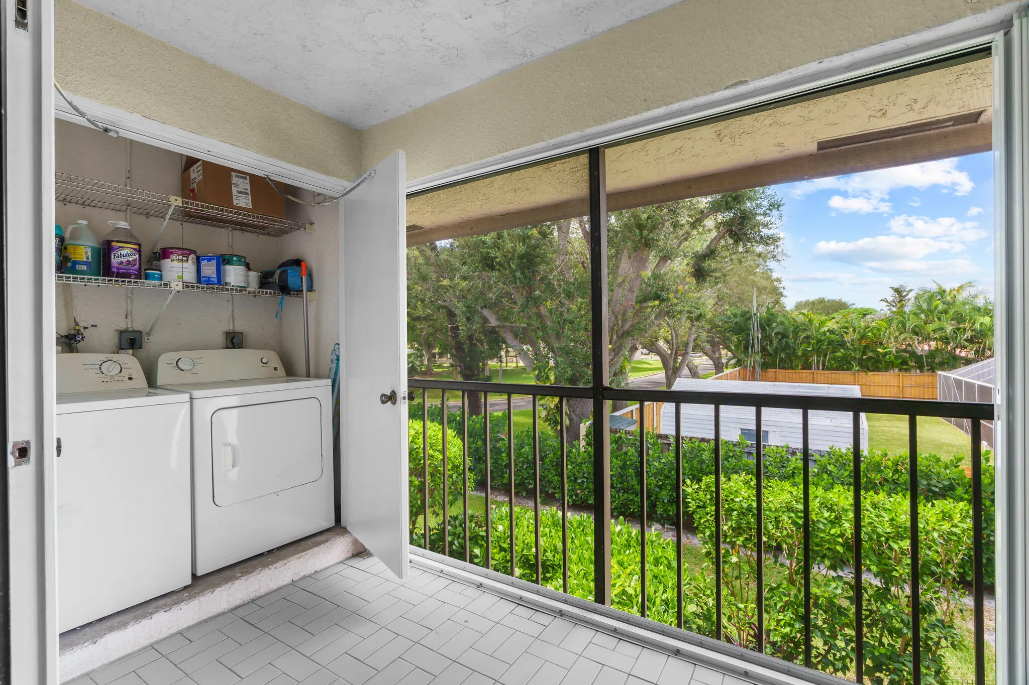 5201 W Club Circle, #203