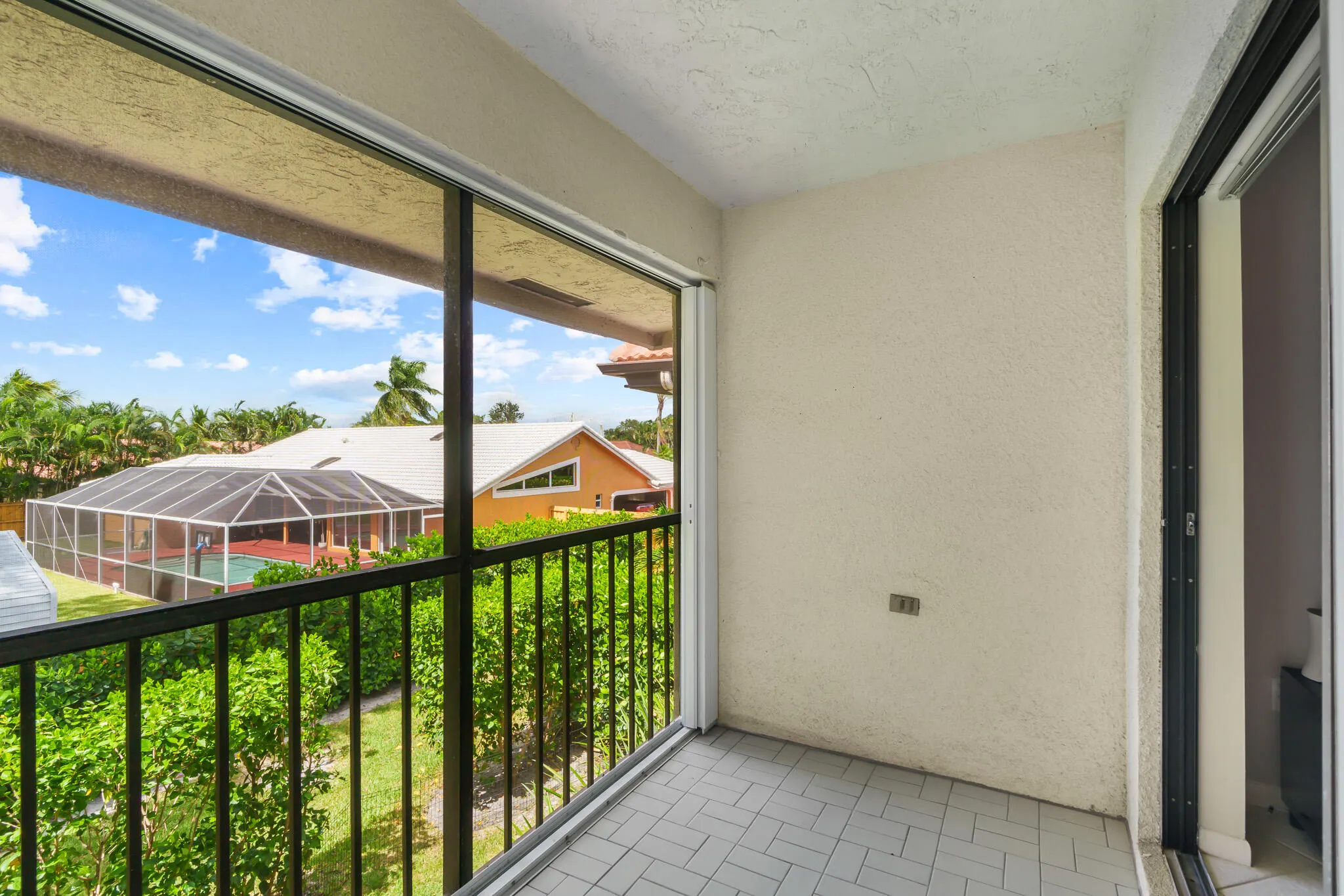 5201 W Club Circle, #203