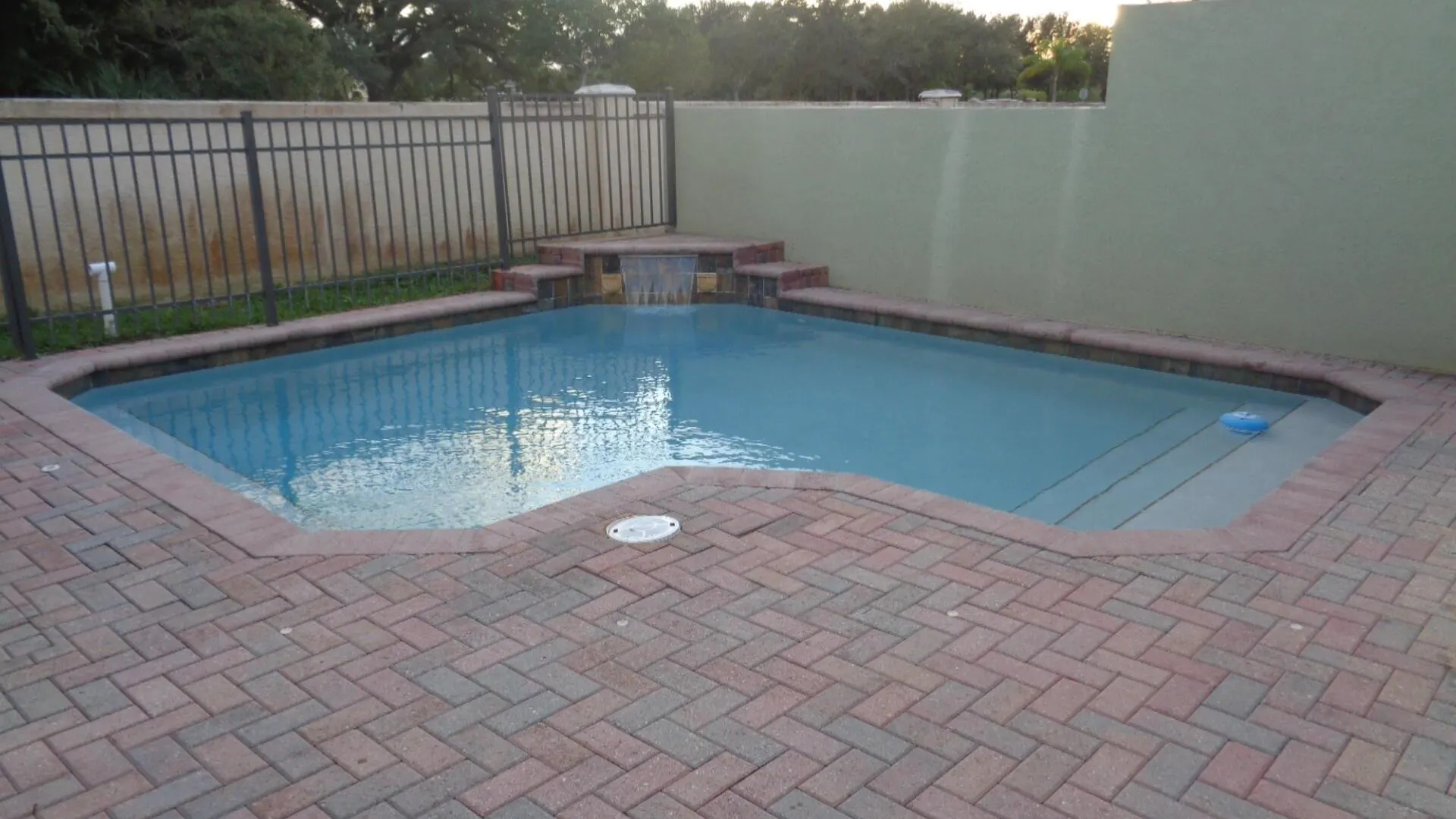 1825 Bridgepointe Circle, #14