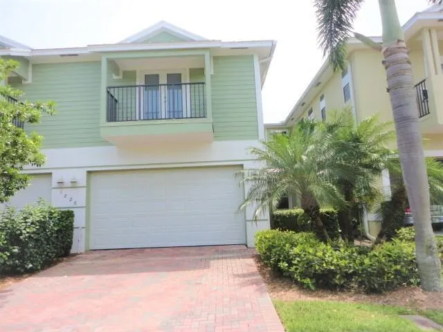 1825 Bridgepointe Circle, #14