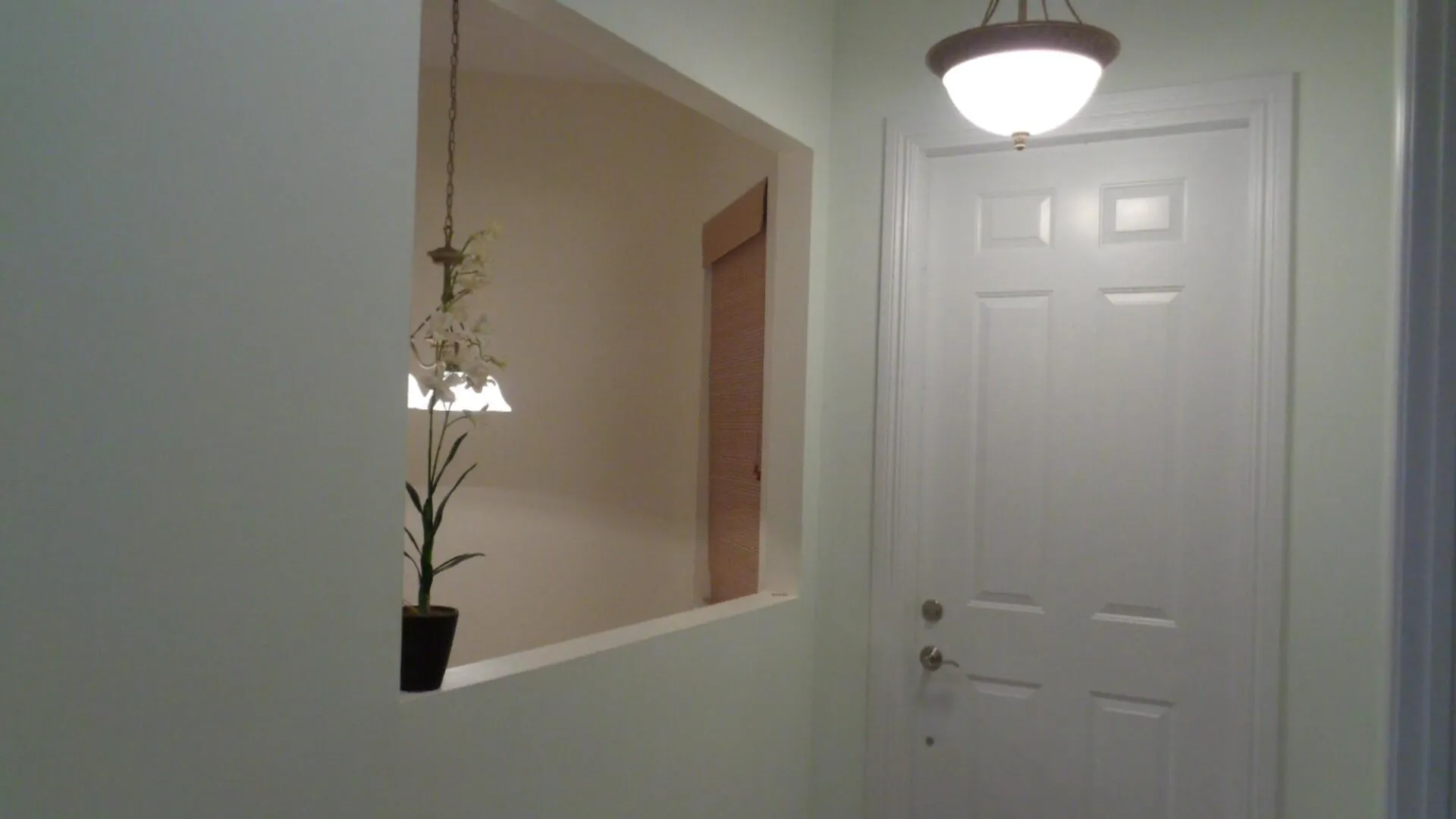 1825 Bridgepointe Circle, #14
