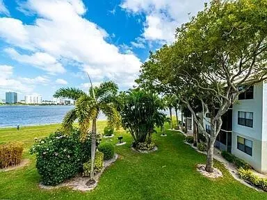 718 Executive Center Drive, #34