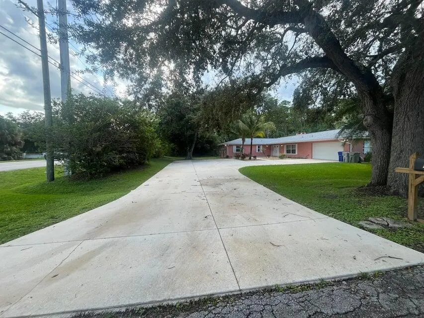 115 36th Court