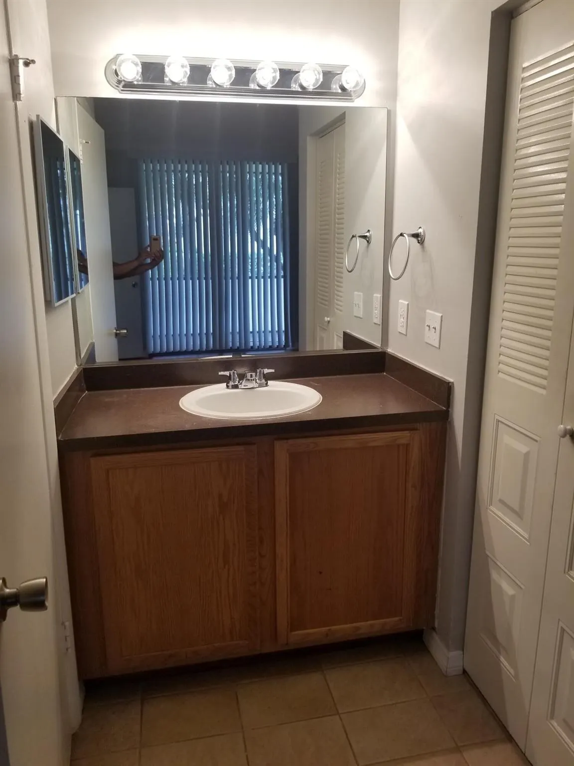 718 Executive Center Drive, #19