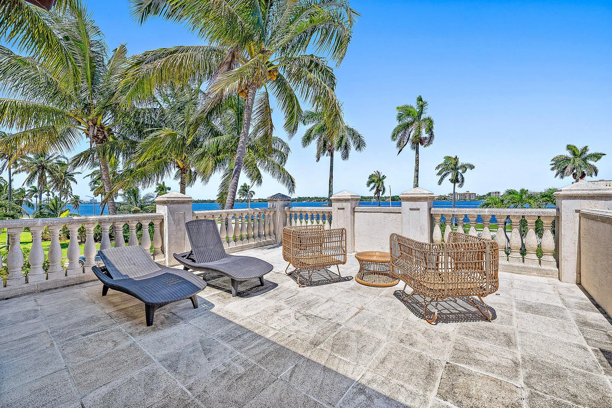 1017 N Flagler Drive