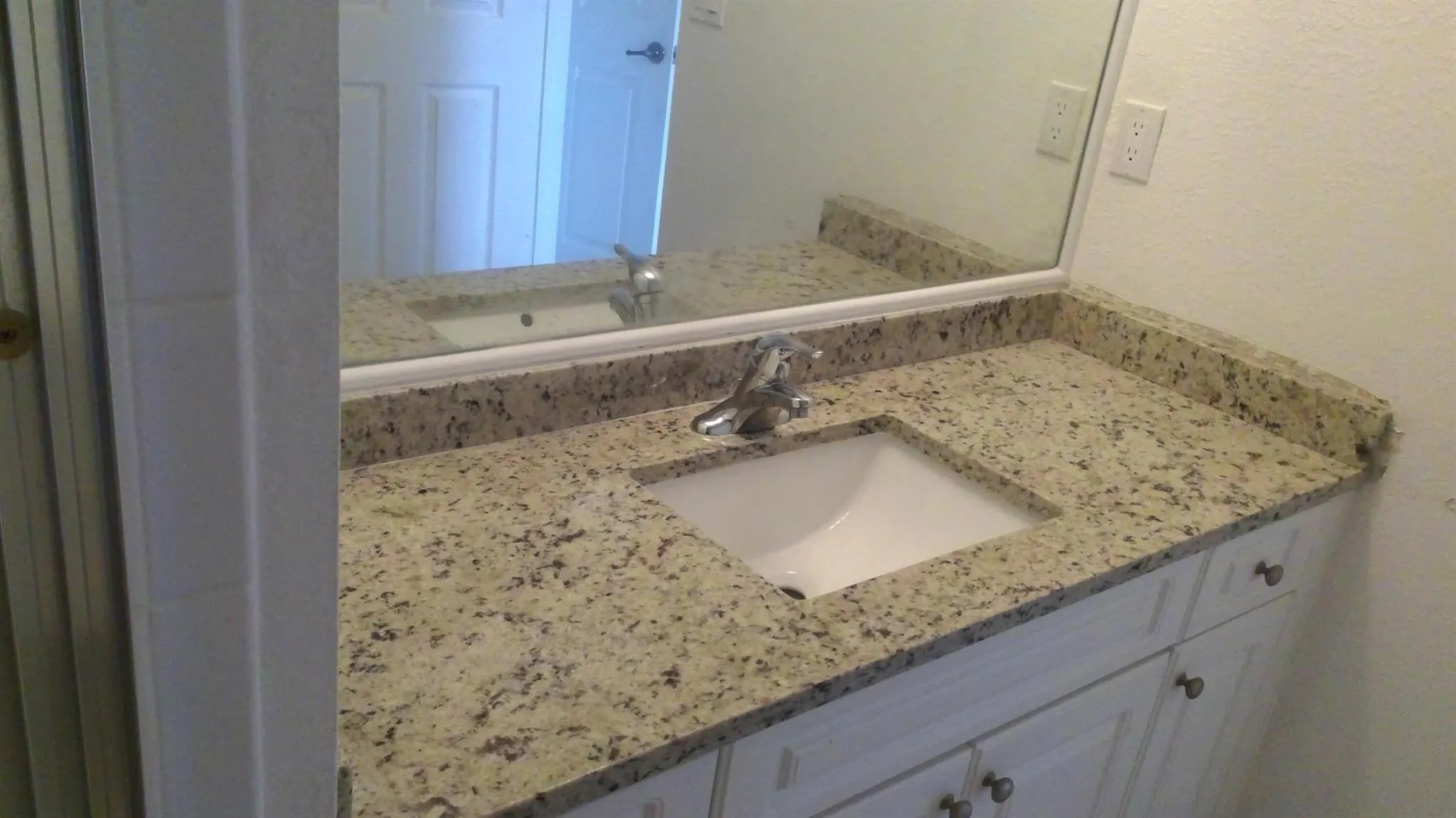 2807 Veronia Drive, #106