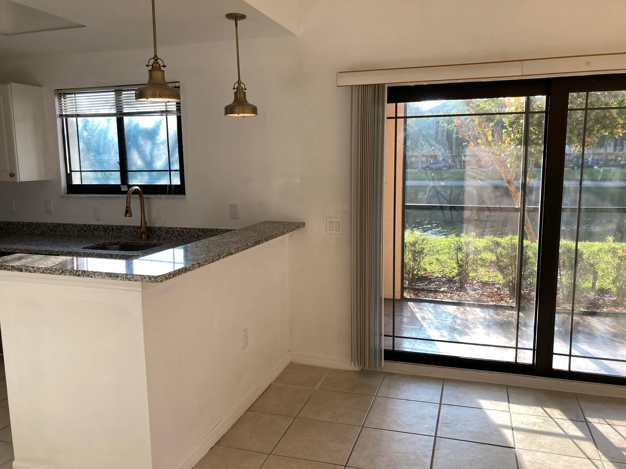 2807 Veronia Drive, #106
