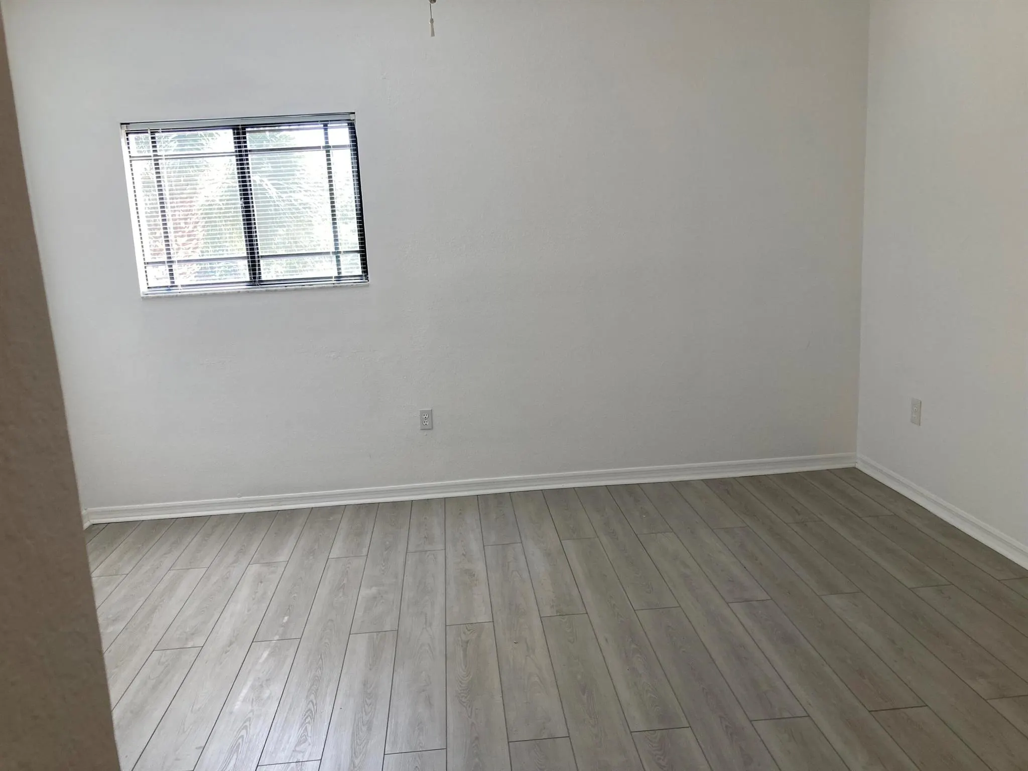 2807 Veronia Drive, #106