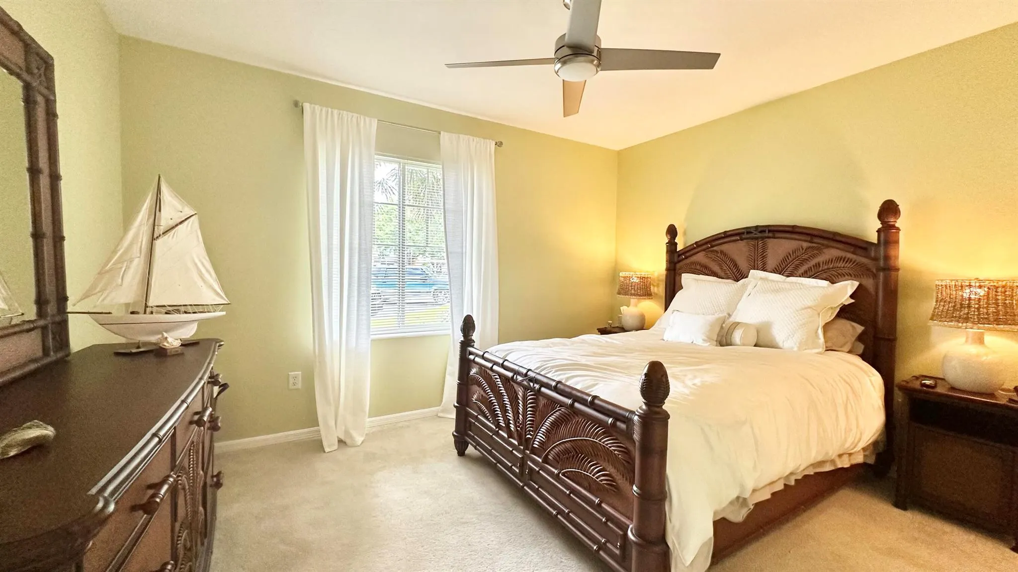 6556 Emerald Dunes Drive, #101